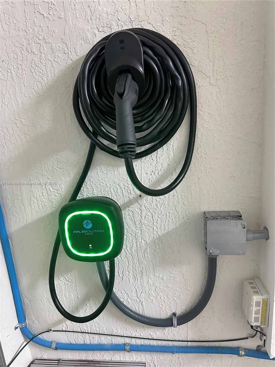 AQUABELLA SECTION ONE - Residential