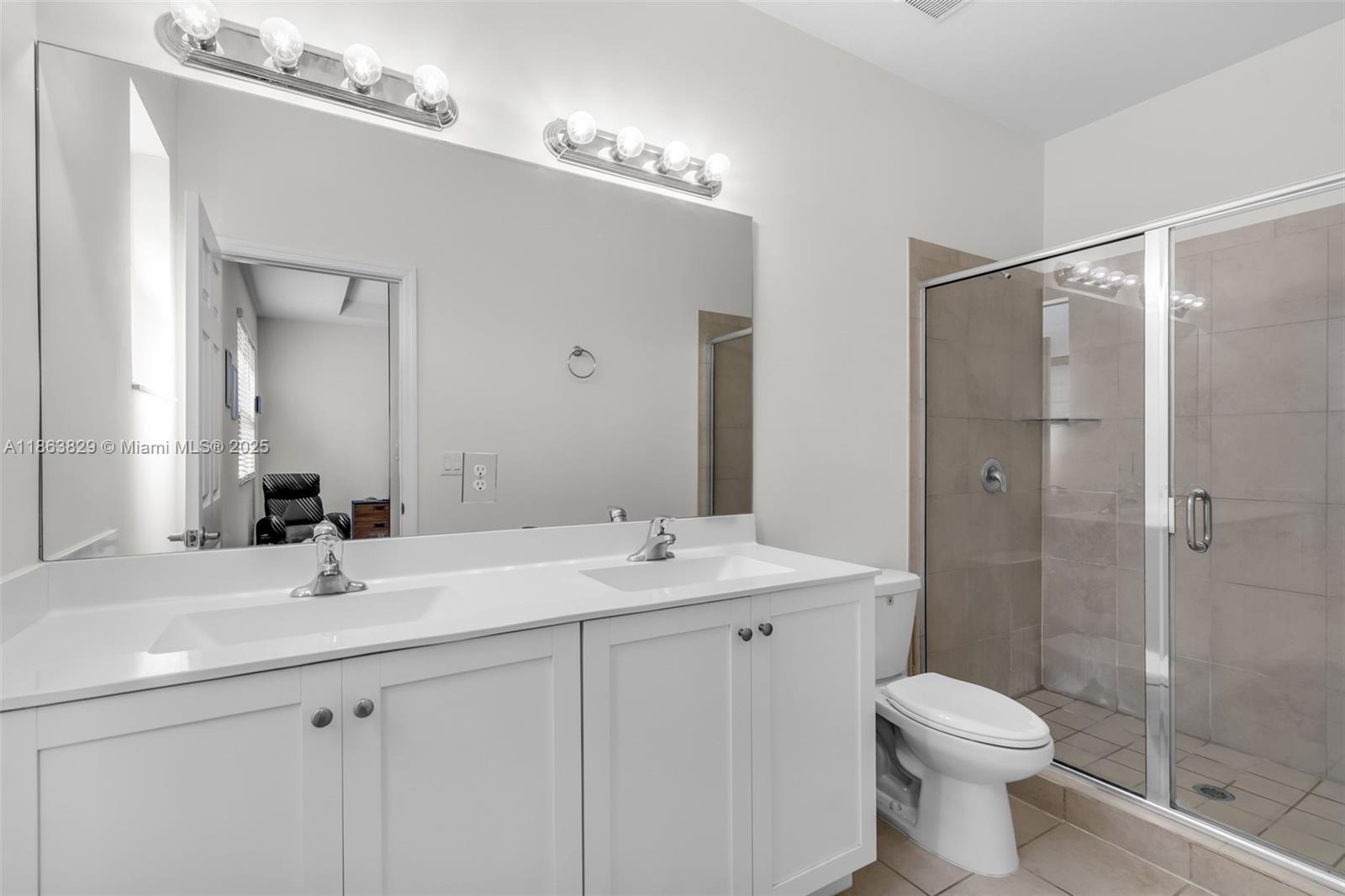 AQUABELLA SECTION ONE - Residential