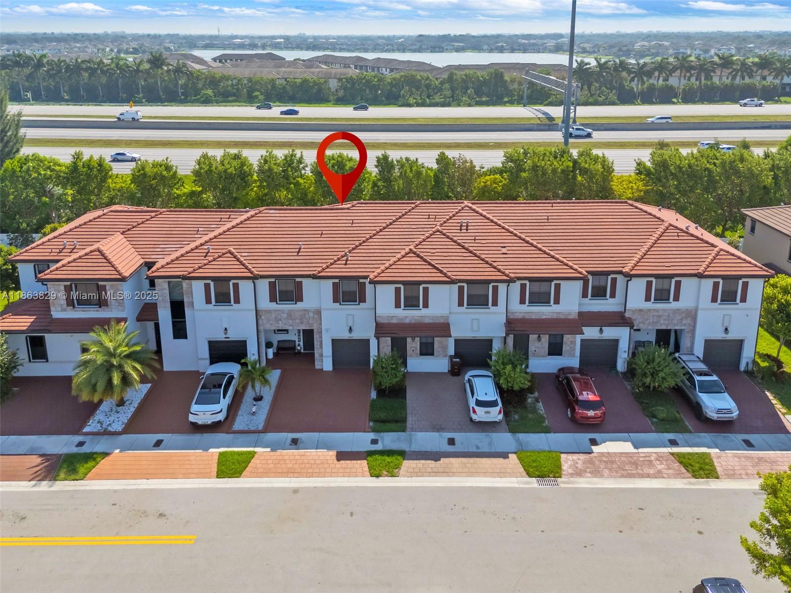 AQUABELLA SECTION ONE - Residential