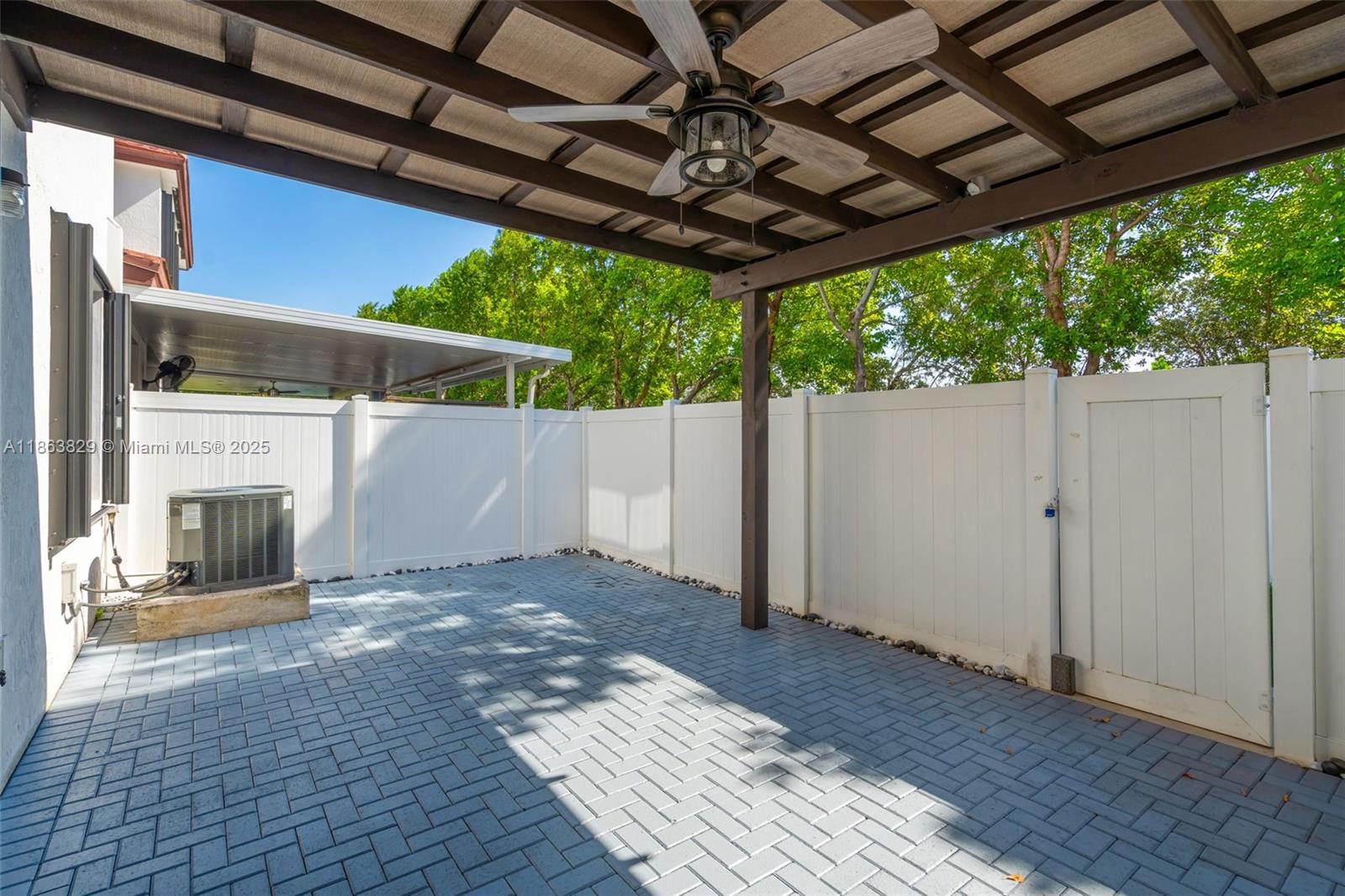 AQUABELLA SECTION ONE - Residential