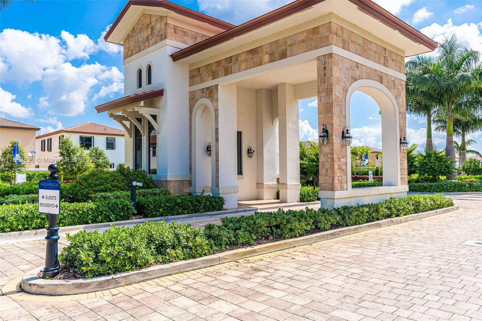 AQUABELLA SECTION ONE - Residential