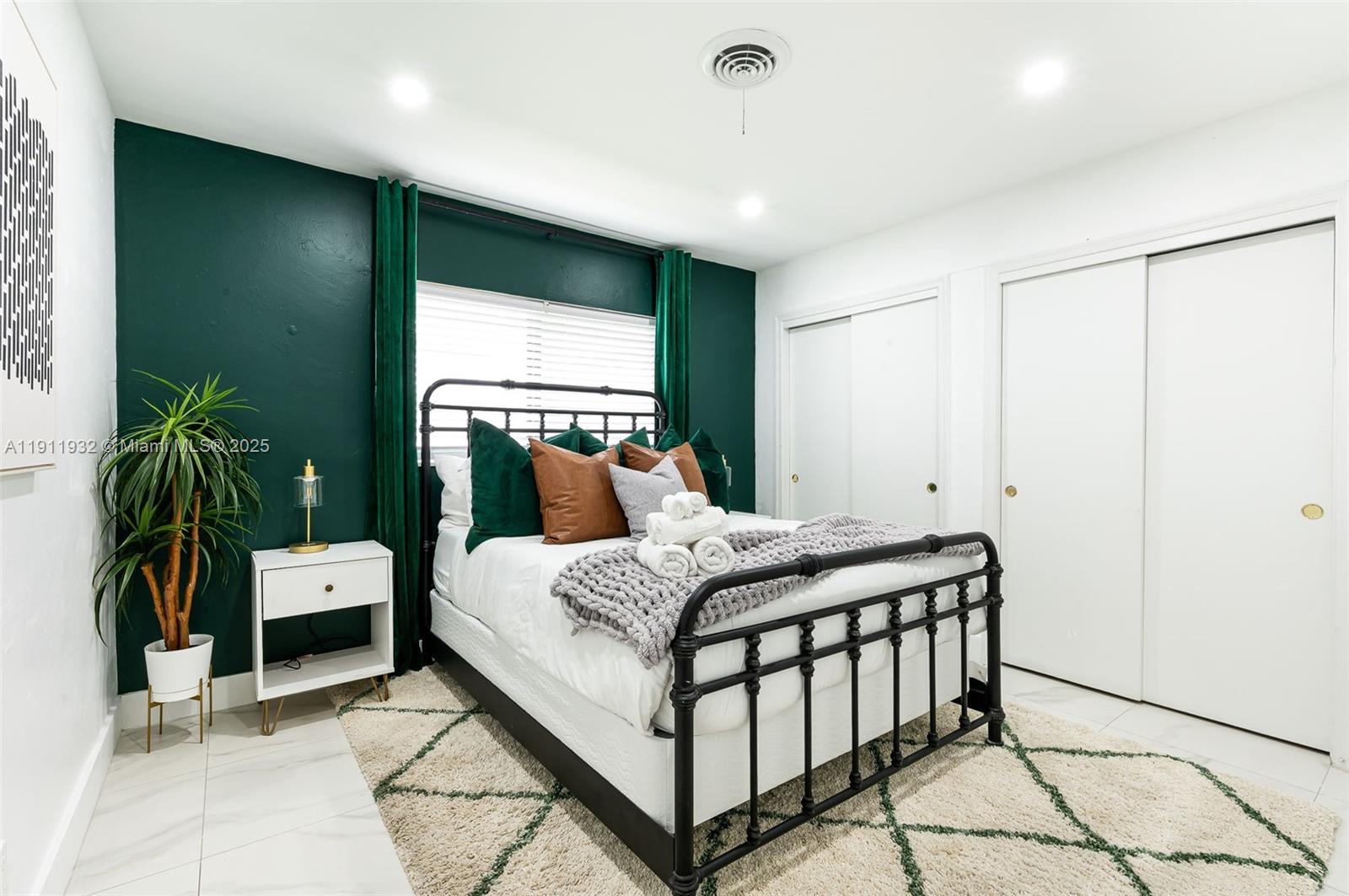 OCEAN DRIVE ESTATES - Residential Income