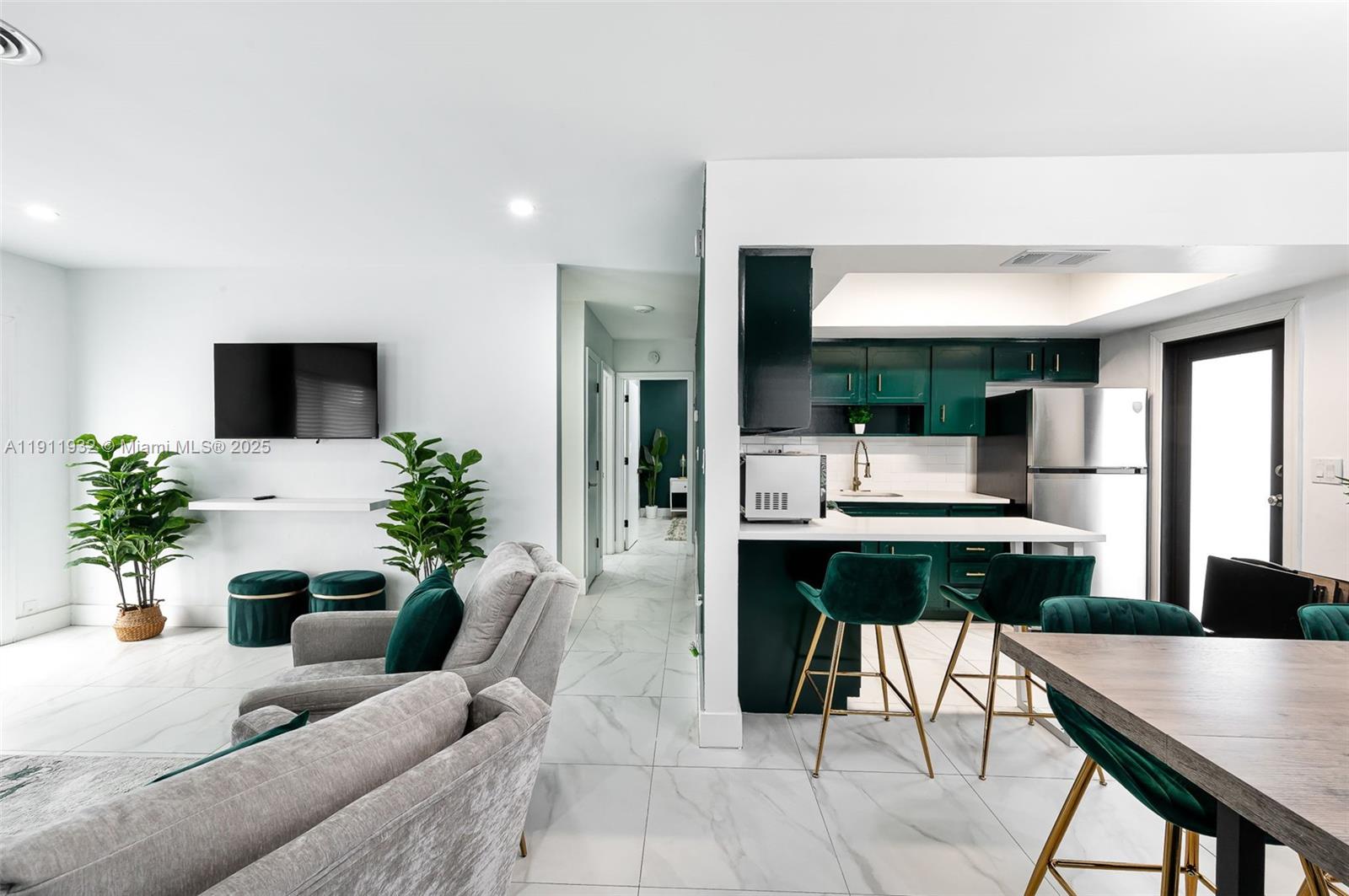 OCEAN DRIVE ESTATES - Residential Income