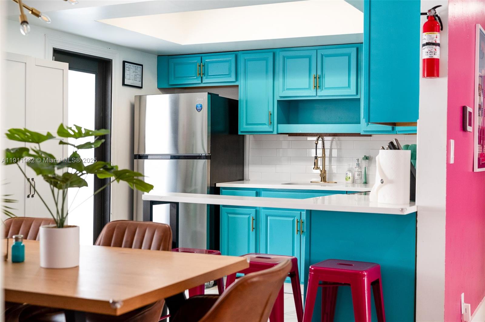 OCEAN DRIVE ESTATES - Residential Income