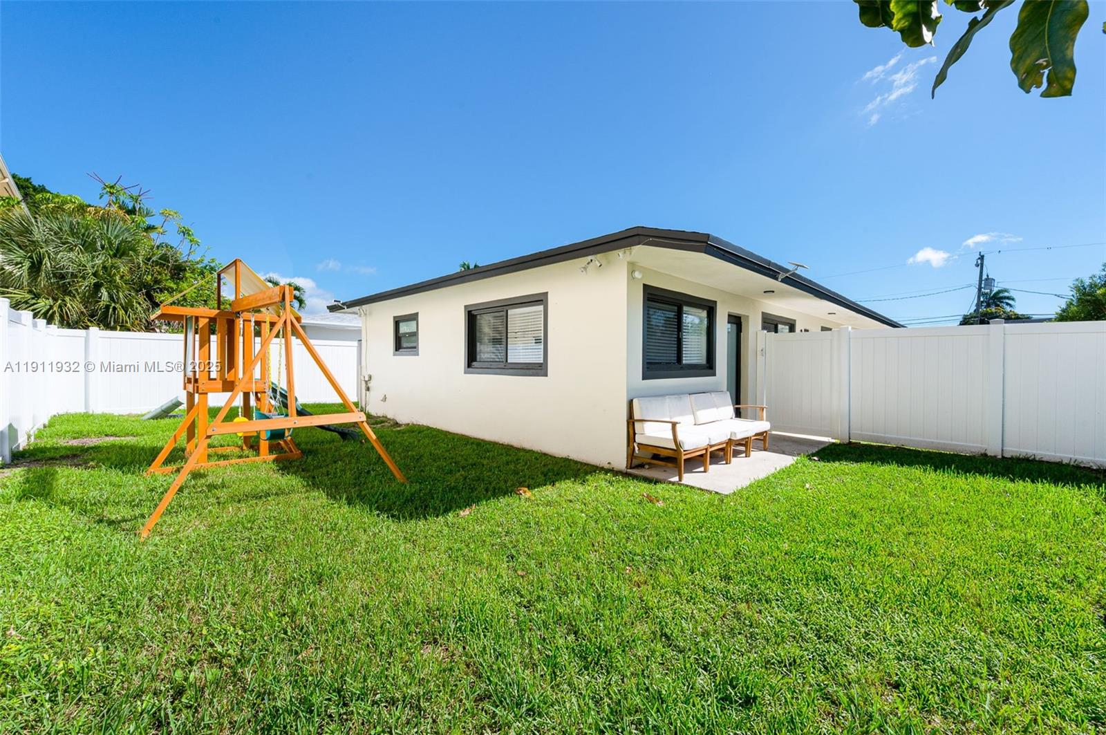 OCEAN DRIVE ESTATES - Residential Income