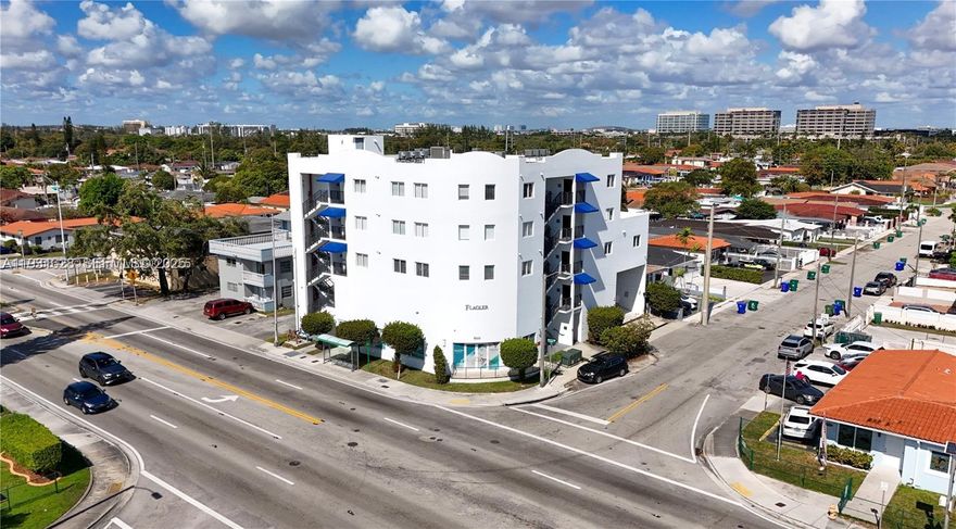 Brand new building in the heart of Miami. Very close to airports, downtown, restaurants, bars. Perfect for a young couple. Assigned parking + Parking on the street. Washer + Dryer in unit. Surveillance cameras for added security. Water paid by owner. Call for more info.