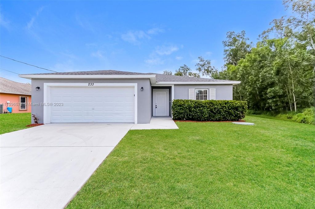 Photo of 233 SW Bedford Rd, Port Saint Lucie, FL 34953 (MLS # A11396578)
