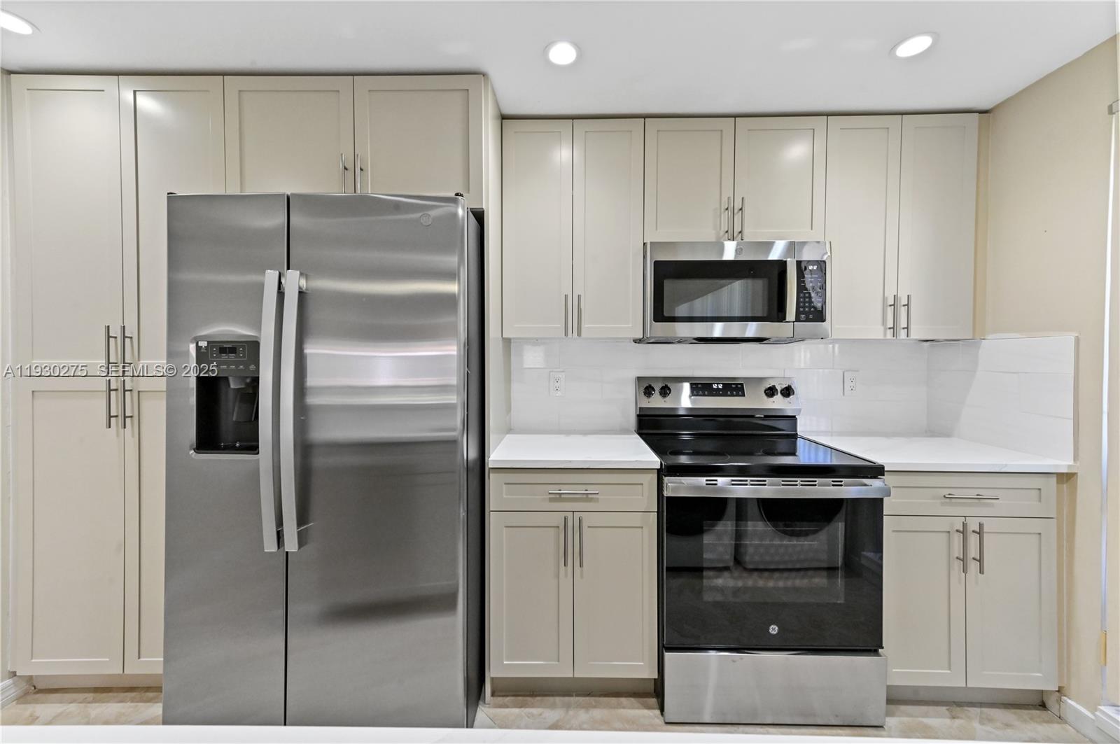 GOLF VILLAS CONDO - Residential Lease