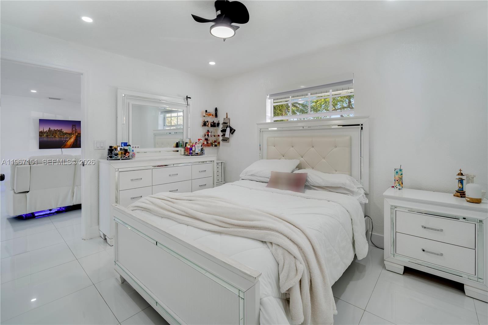 SCHOOL HOUSE SUB - Residential