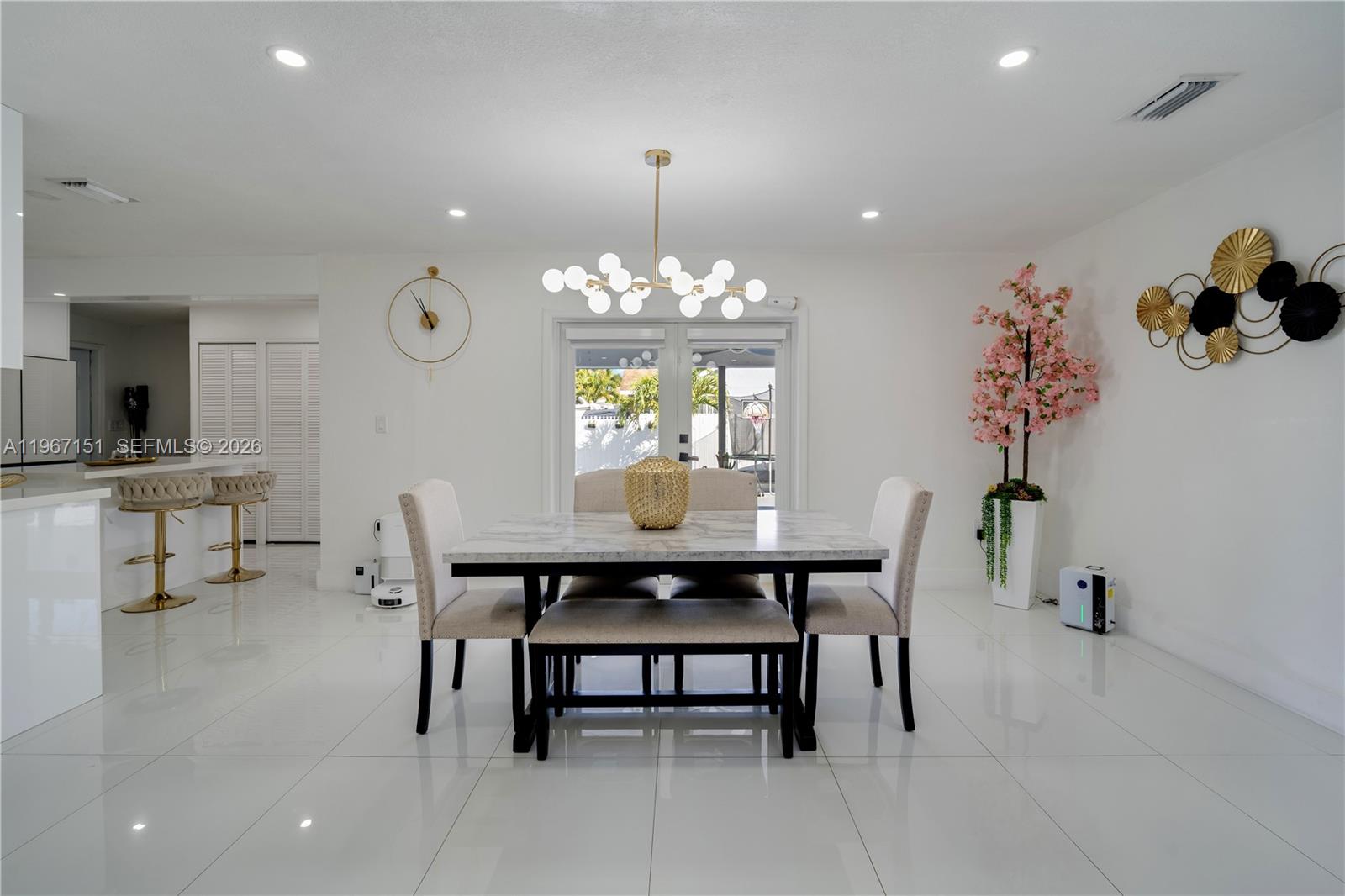 SCHOOL HOUSE SUB - Residential