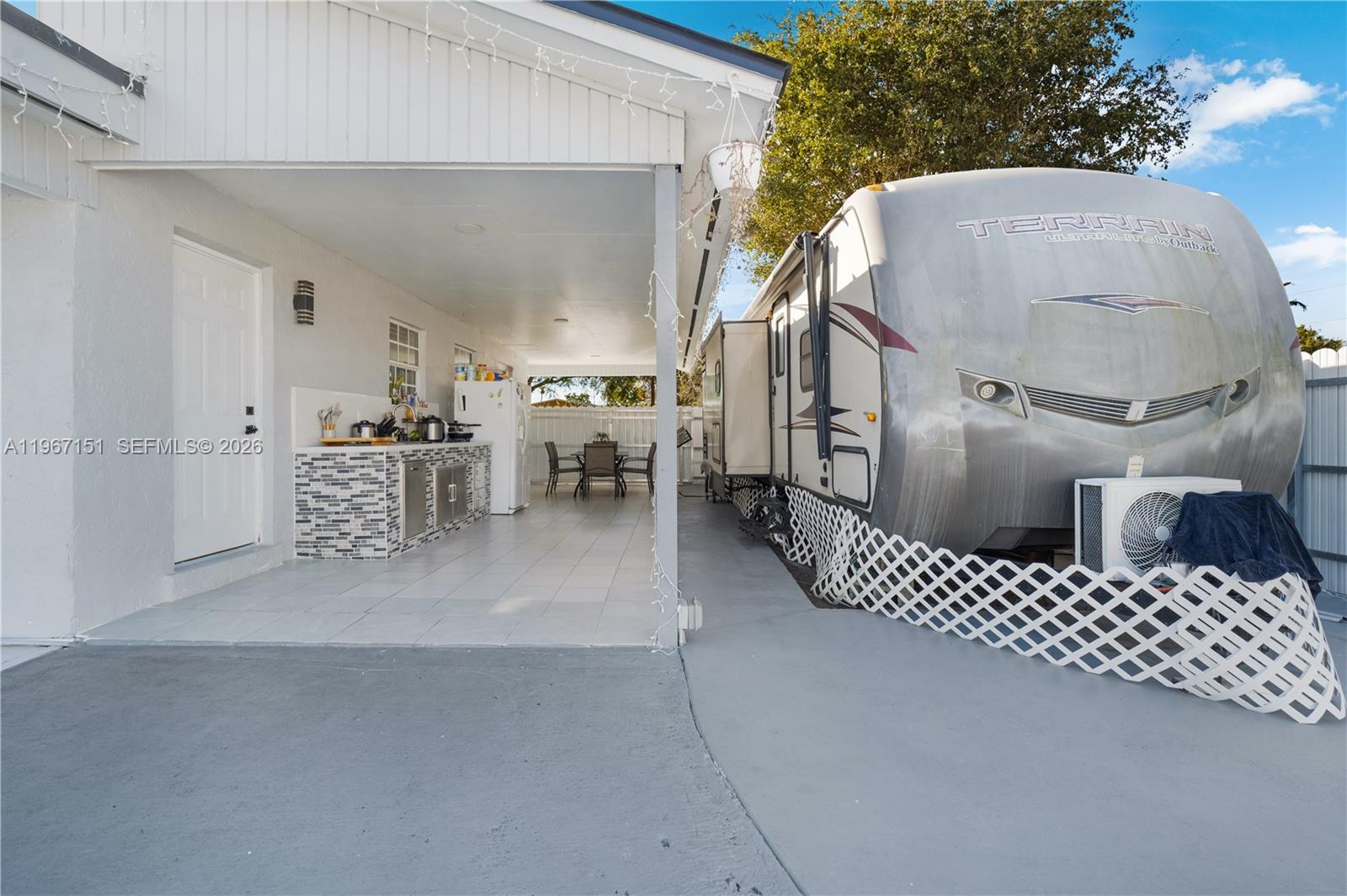 SCHOOL HOUSE SUB - Residential