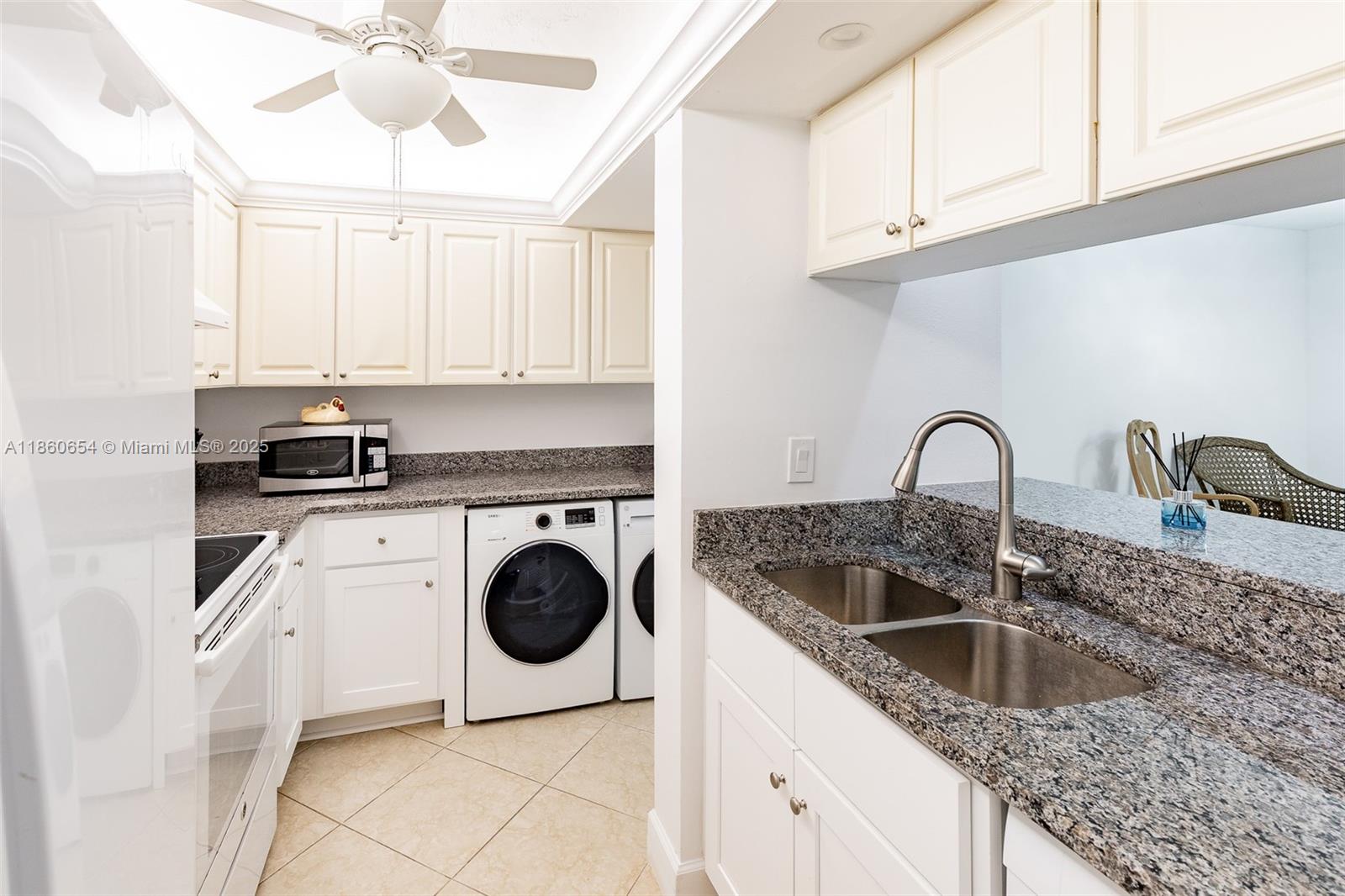 SCHOONER BAY CONDOMINIUM - Residential Lease