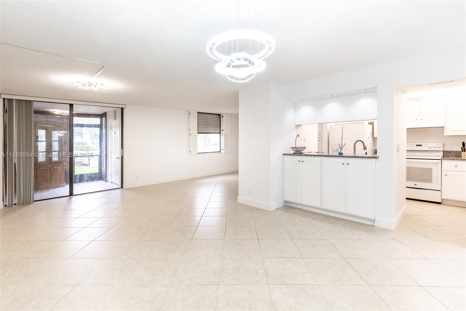 SCHOONER BAY CONDOMINIUM - Residential Lease