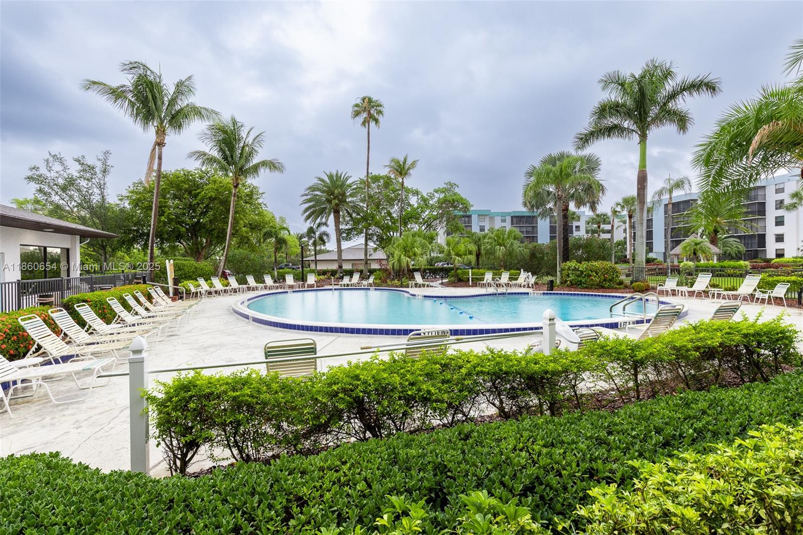 SCHOONER BAY CONDOMINIUM - Residential Lease