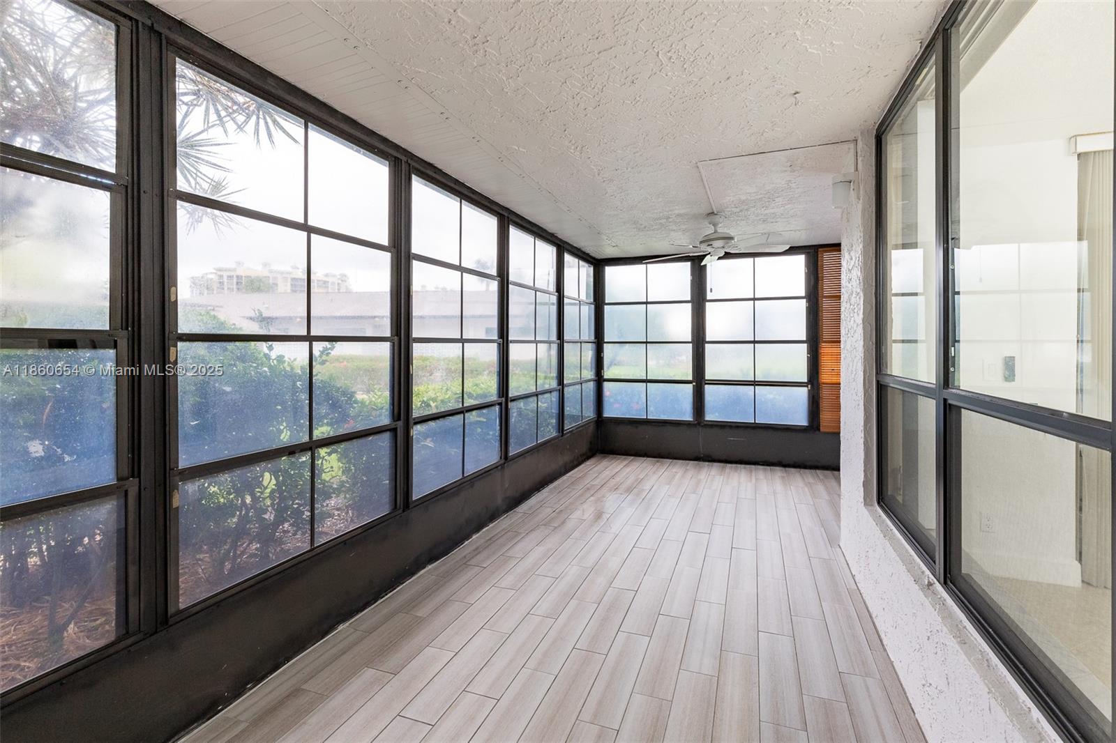 SCHOONER BAY CONDOMINIUM - Residential Lease