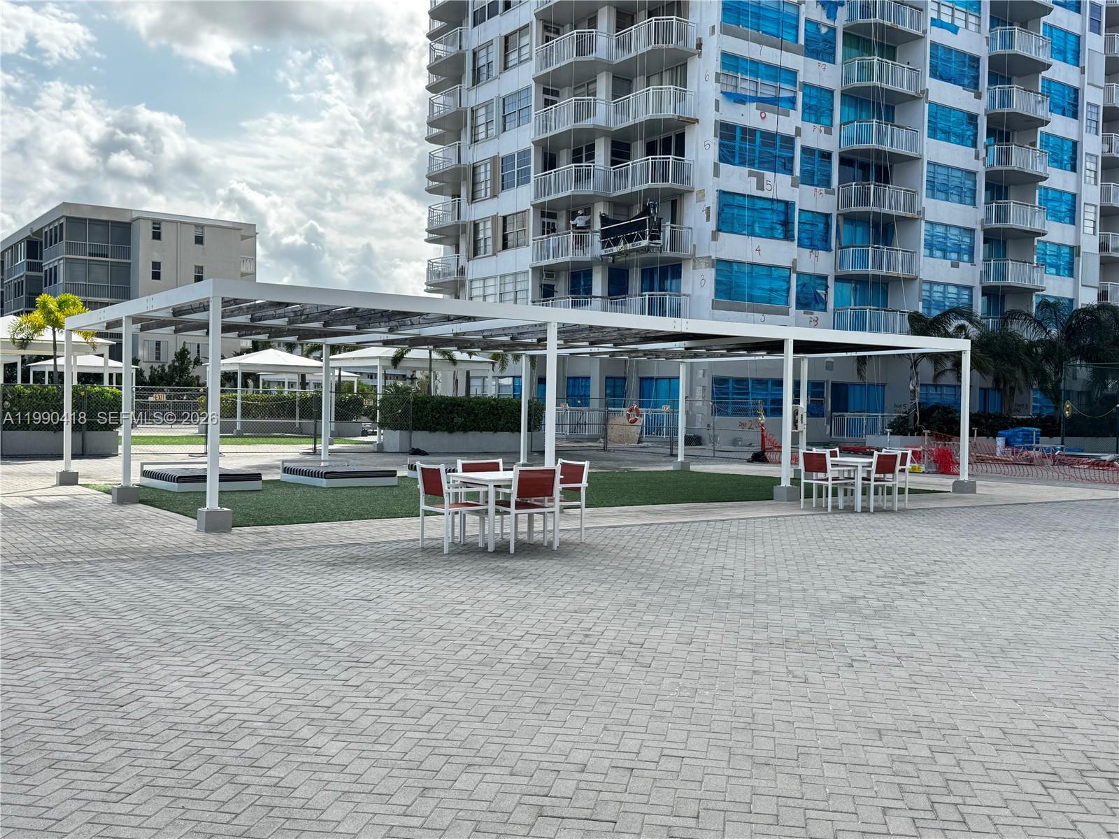 DEL PRADO MARINA - Residential