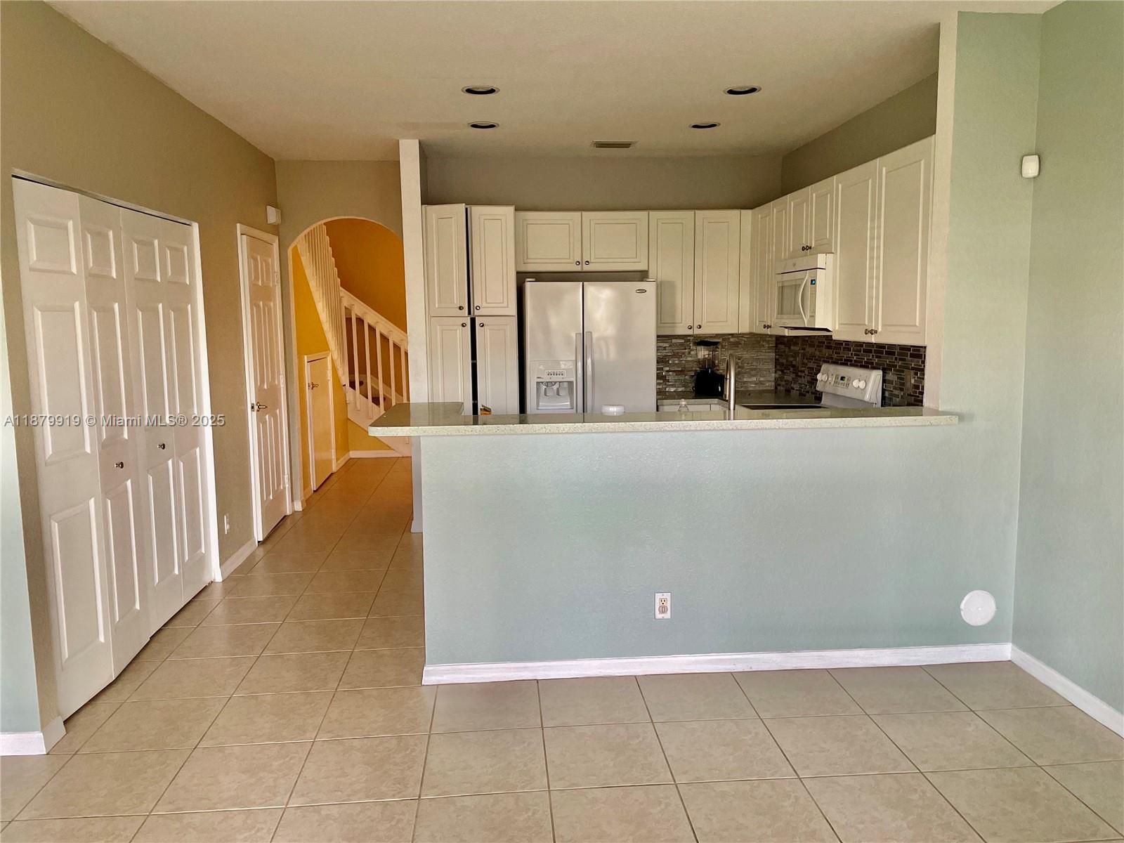CARRIAGE HOMES AT BENTLEY - Residential Lease