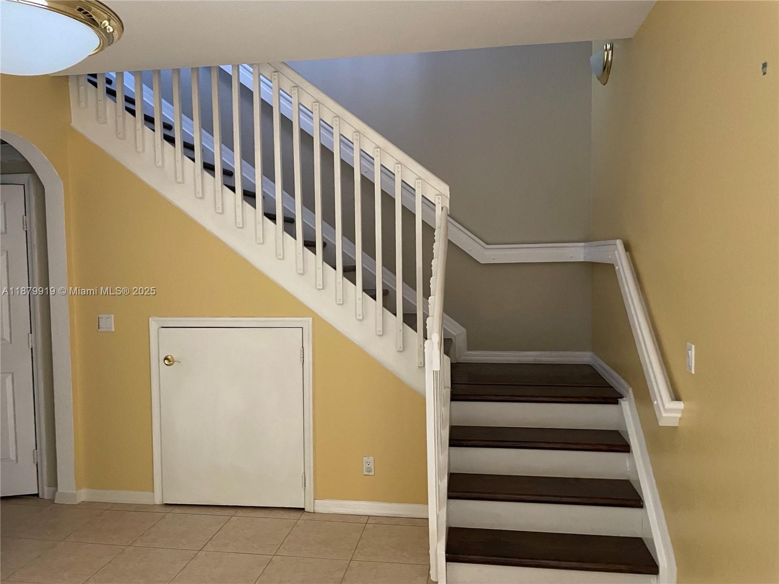 CARRIAGE HOMES AT BENTLEY - Residential Lease