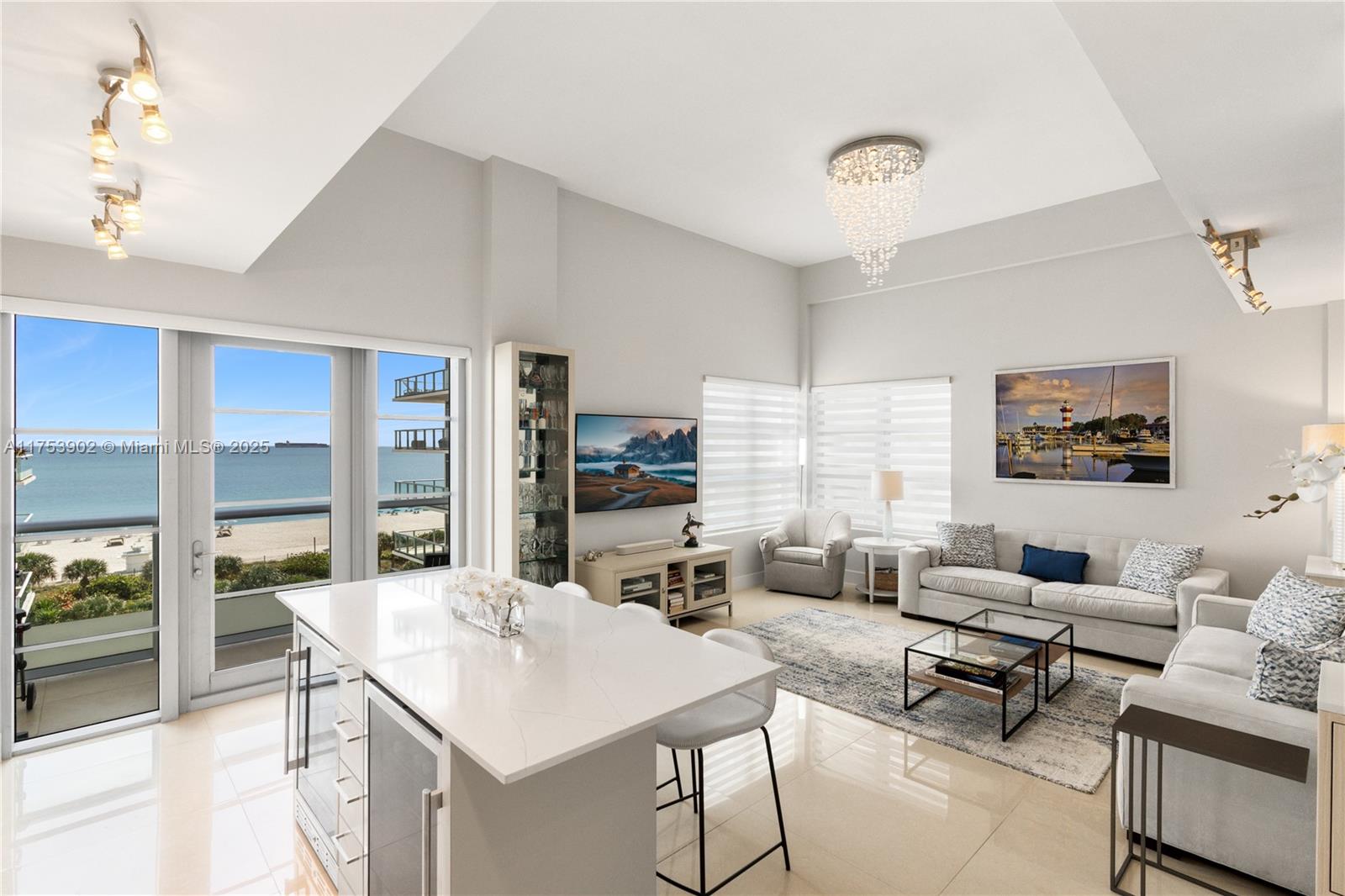 THE CARIBBEAN CONDO - Residential