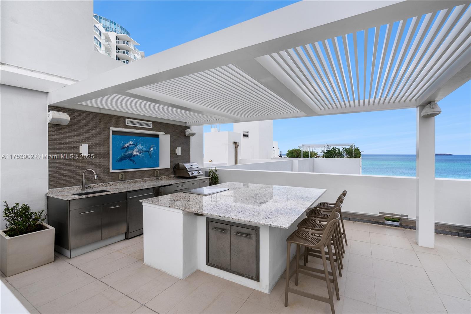 THE CARIBBEAN CONDO - Residential