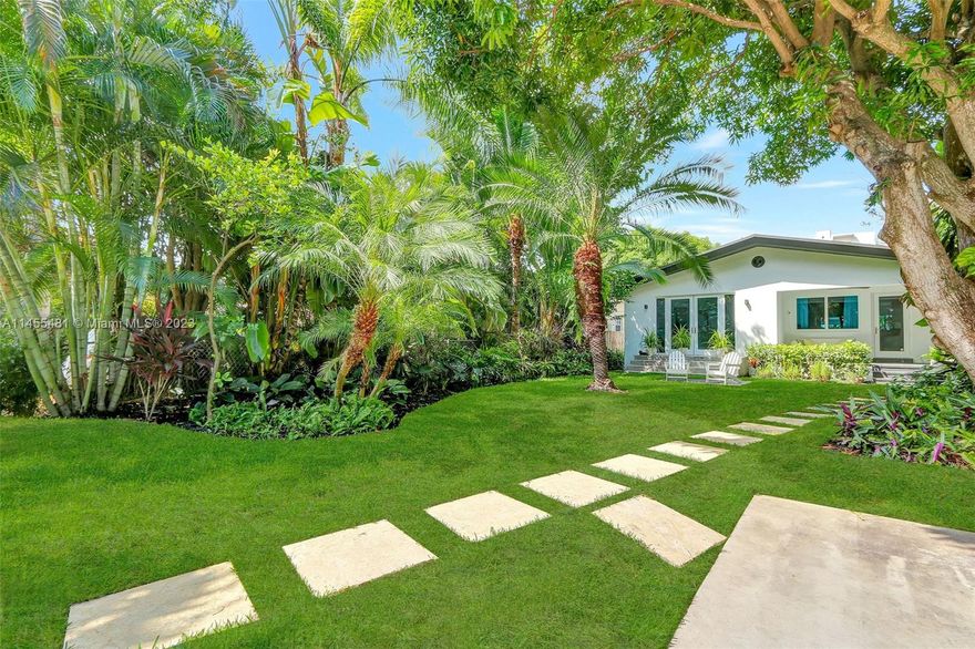 Beautiful South Beach Pool Home!  3/3 nestled in a great neighborhood just one block from Flamingo Park.  Walk to dining, shopping and beach. New shingle roof.  Gourmet kitchen has all Thermadore appliances with large gas range.  Florida room with floor to ceiling windows overlooks the heated pool and tropical garden, and can easily be made into a 4th bedroom.  READY TO MOVE IN!