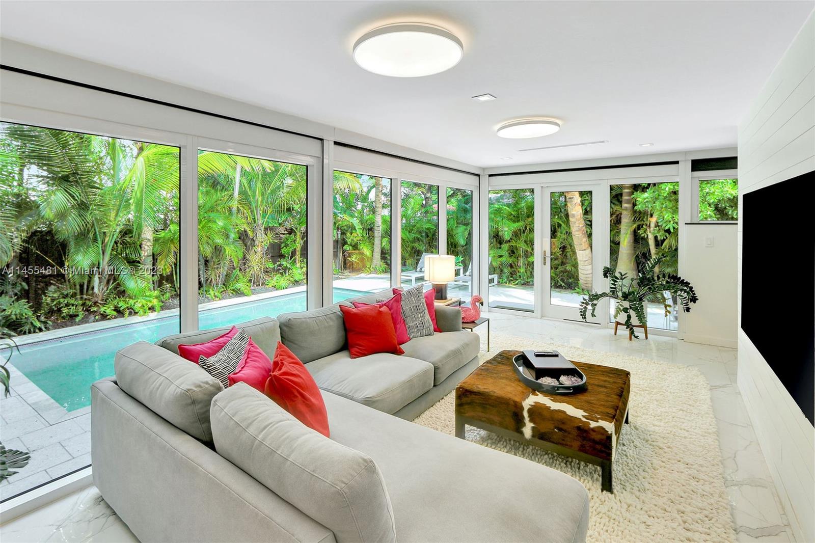 OCEAN BEACH ADDN NO 3 - Residential