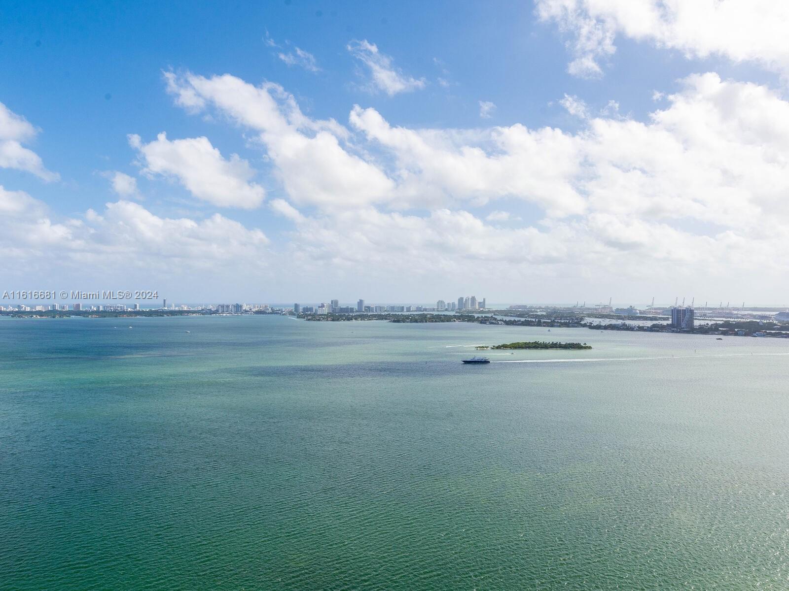 Property for Sale at 650 Ne 32nd St 3406, Miami, Broward County, Florida - Bedrooms: 2 
Bathrooms: 2  - $945,000