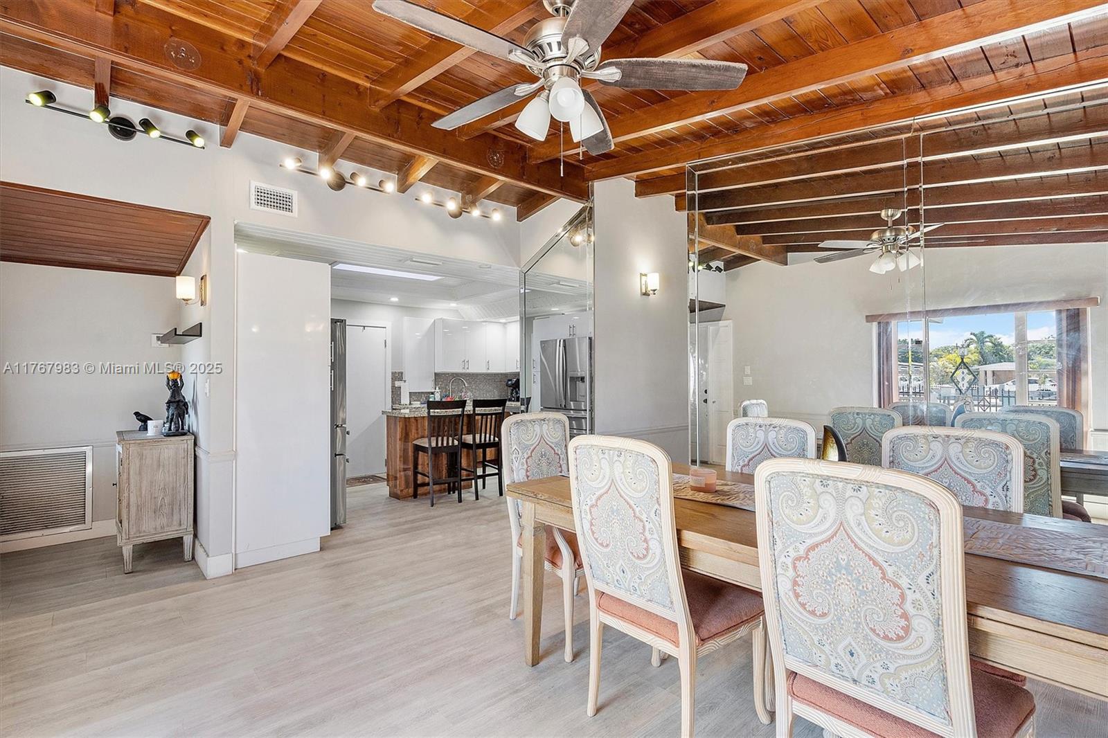 ESSEX VILLAGE-THIRD ADDIT - Residential