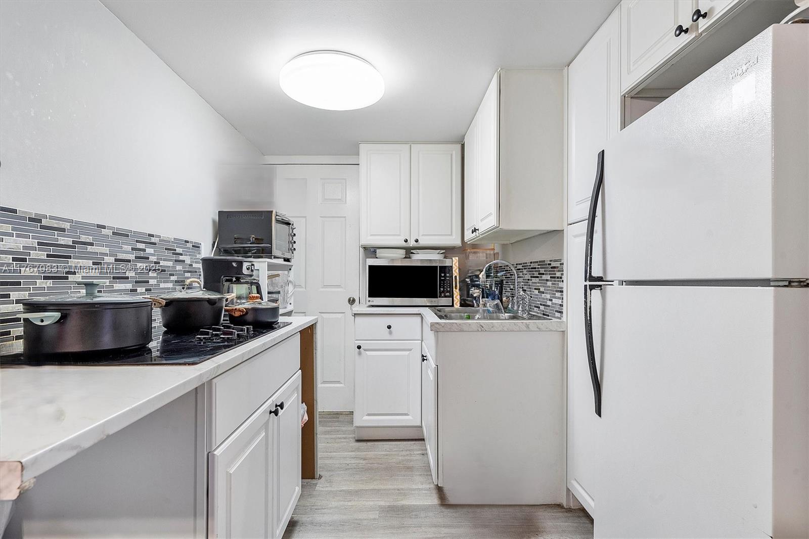 ESSEX VILLAGE-THIRD ADDIT - Residential