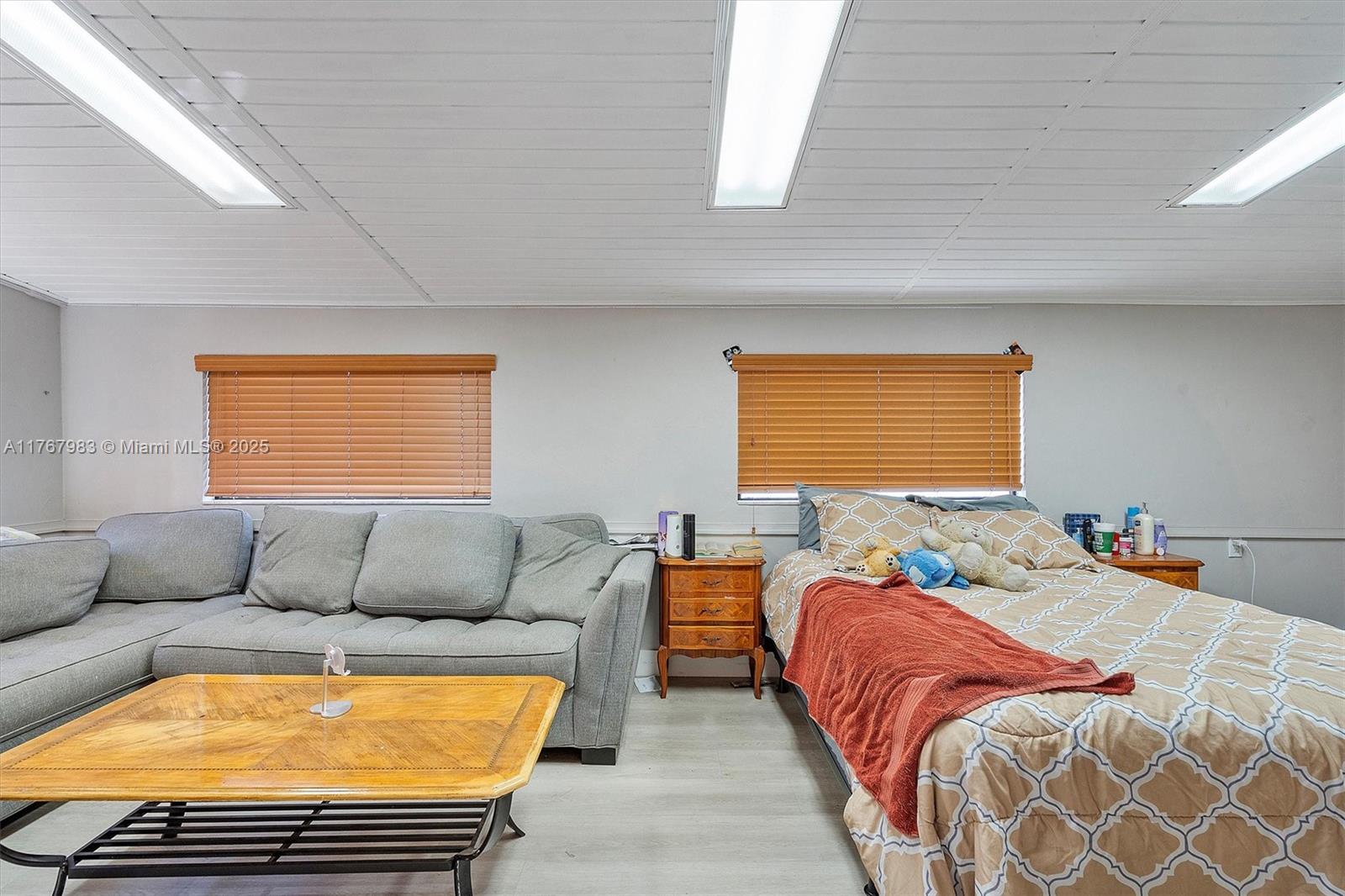 ESSEX VILLAGE-THIRD ADDIT - Residential