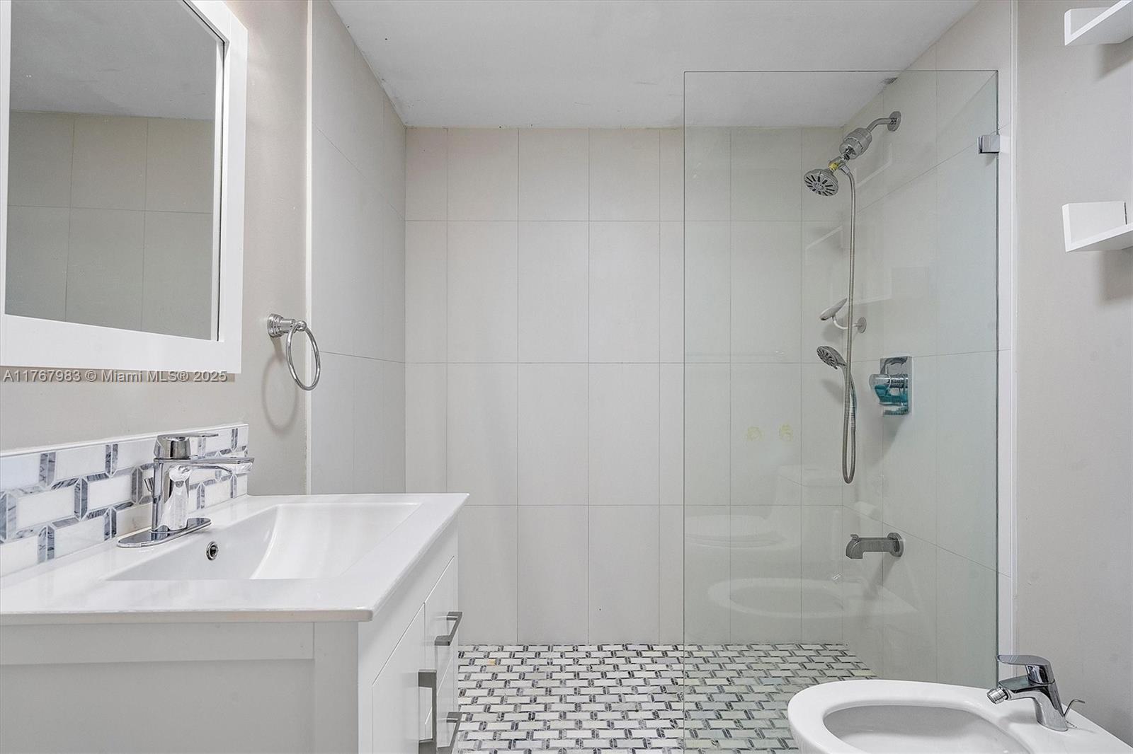 ESSEX VILLAGE-THIRD ADDIT - Residential