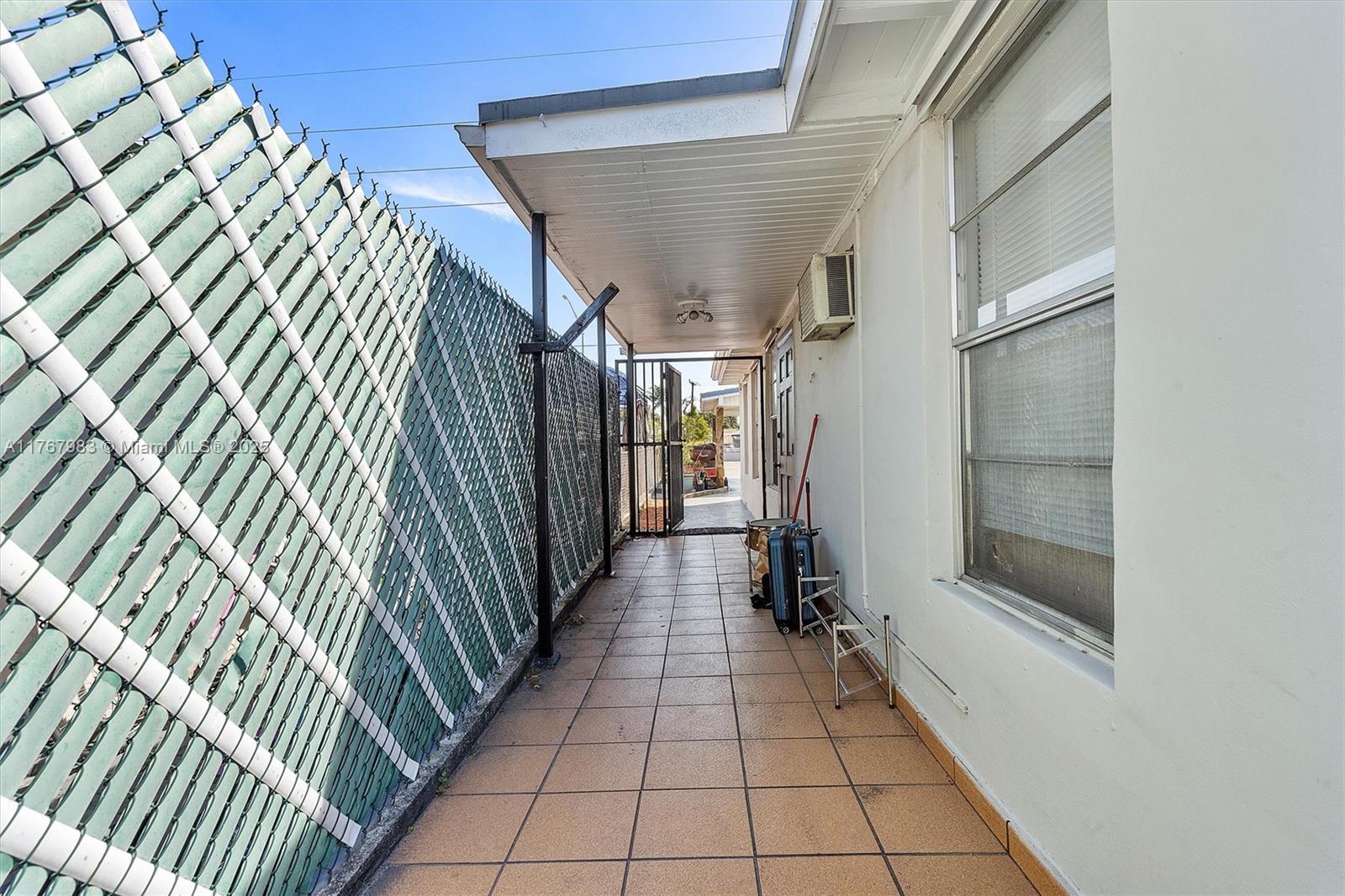 ESSEX VILLAGE-THIRD ADDIT - Residential