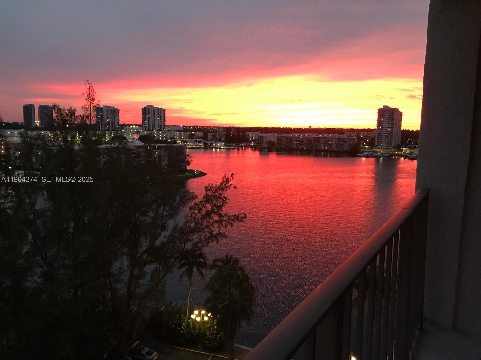 THE CLIPPER AT BISC COVE - Residential