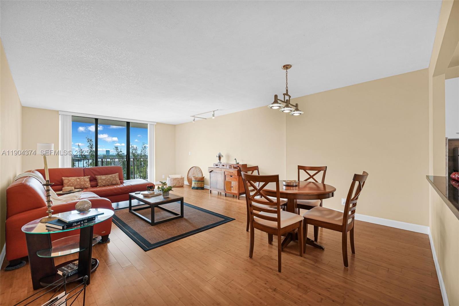 THE CLIPPER AT BISC COVE - Residential