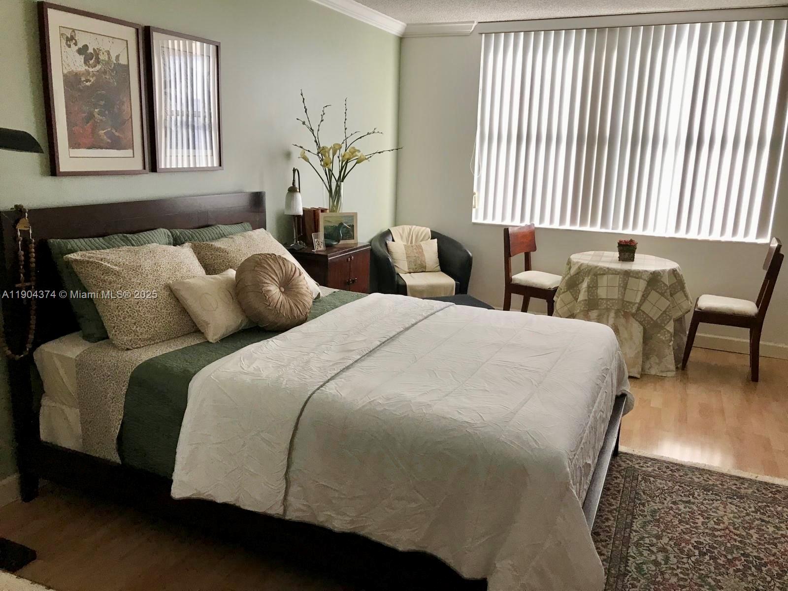 THE CLIPPER AT BISC COVE - Residential