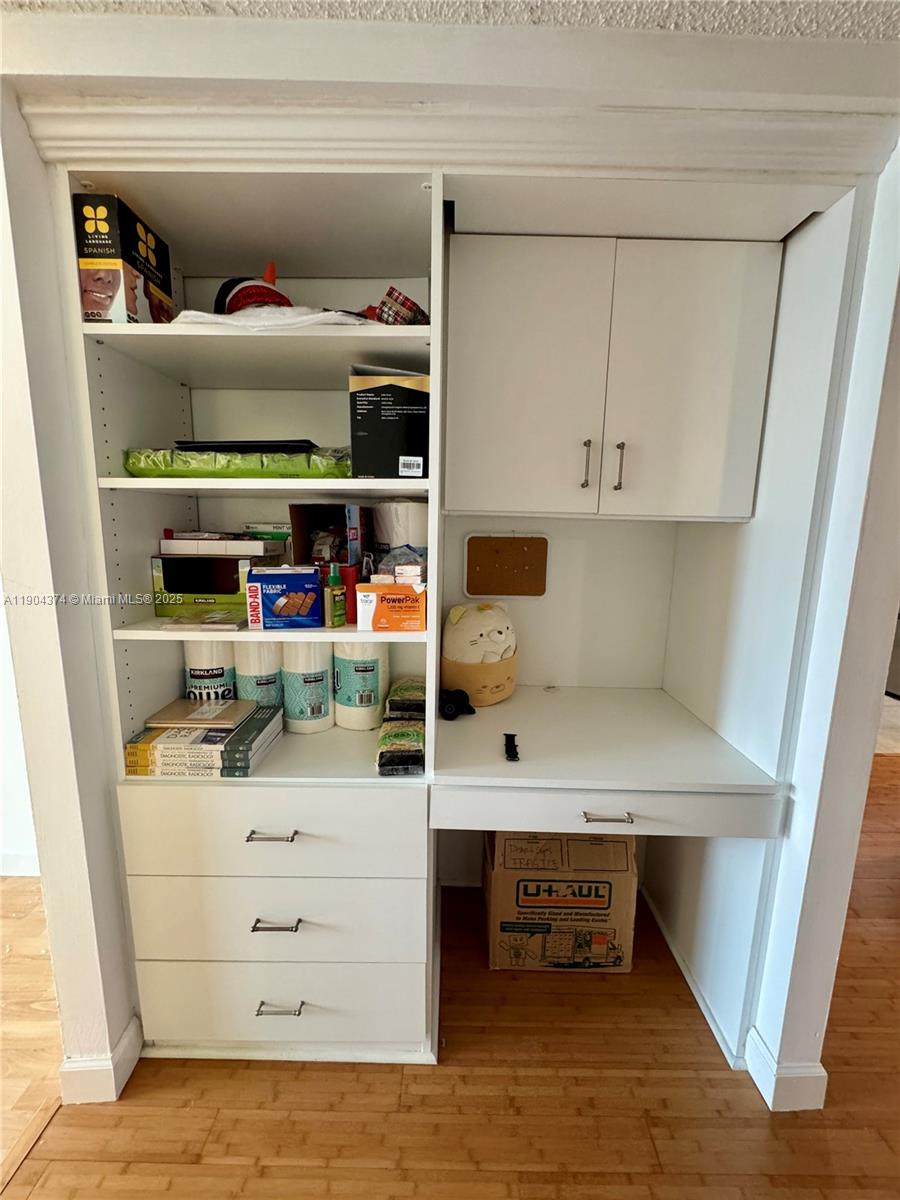 THE CLIPPER AT BISC COVE - Residential