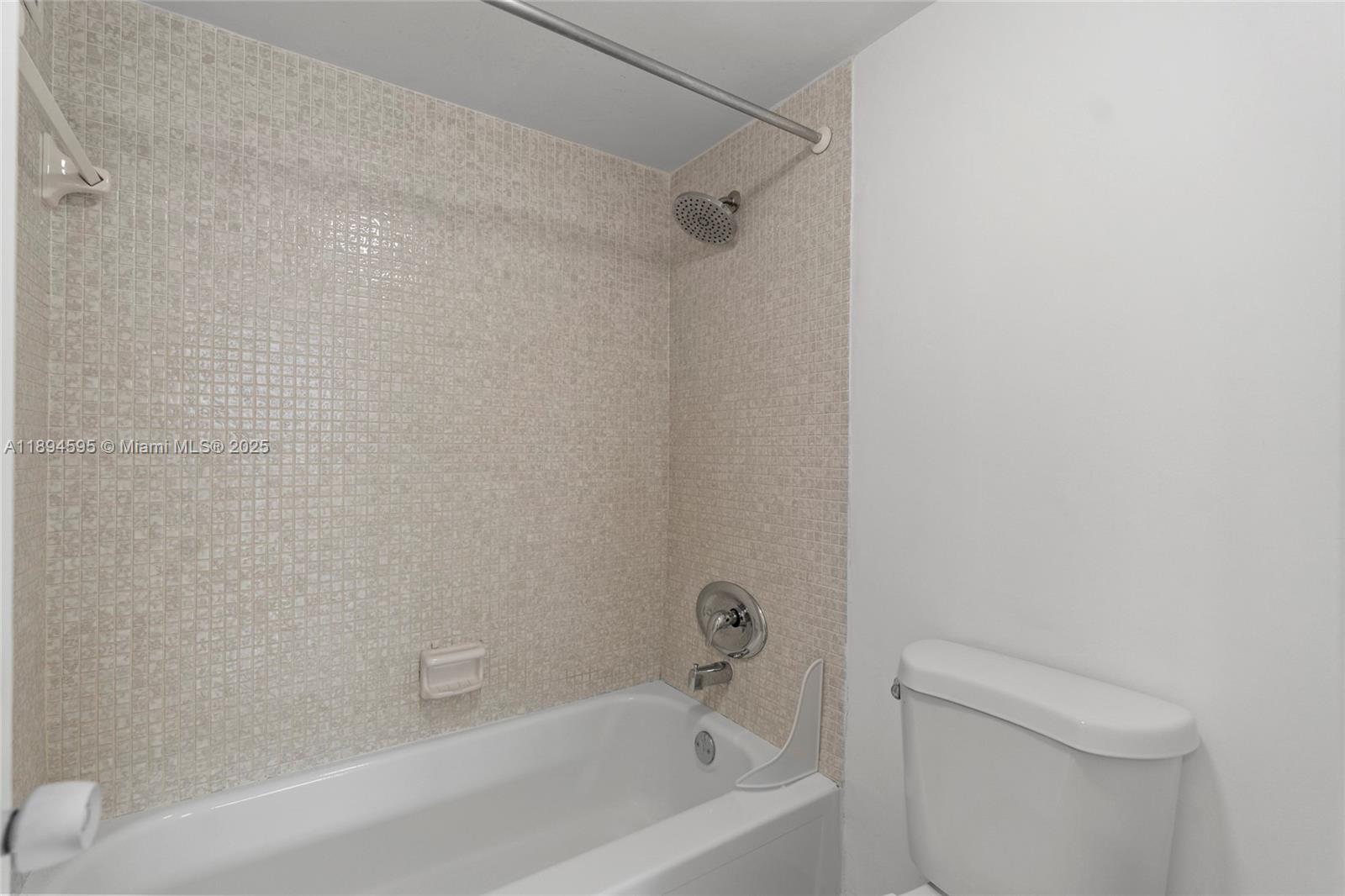 BUCKLEY TOWERS CONDO - EA - Residential Lease