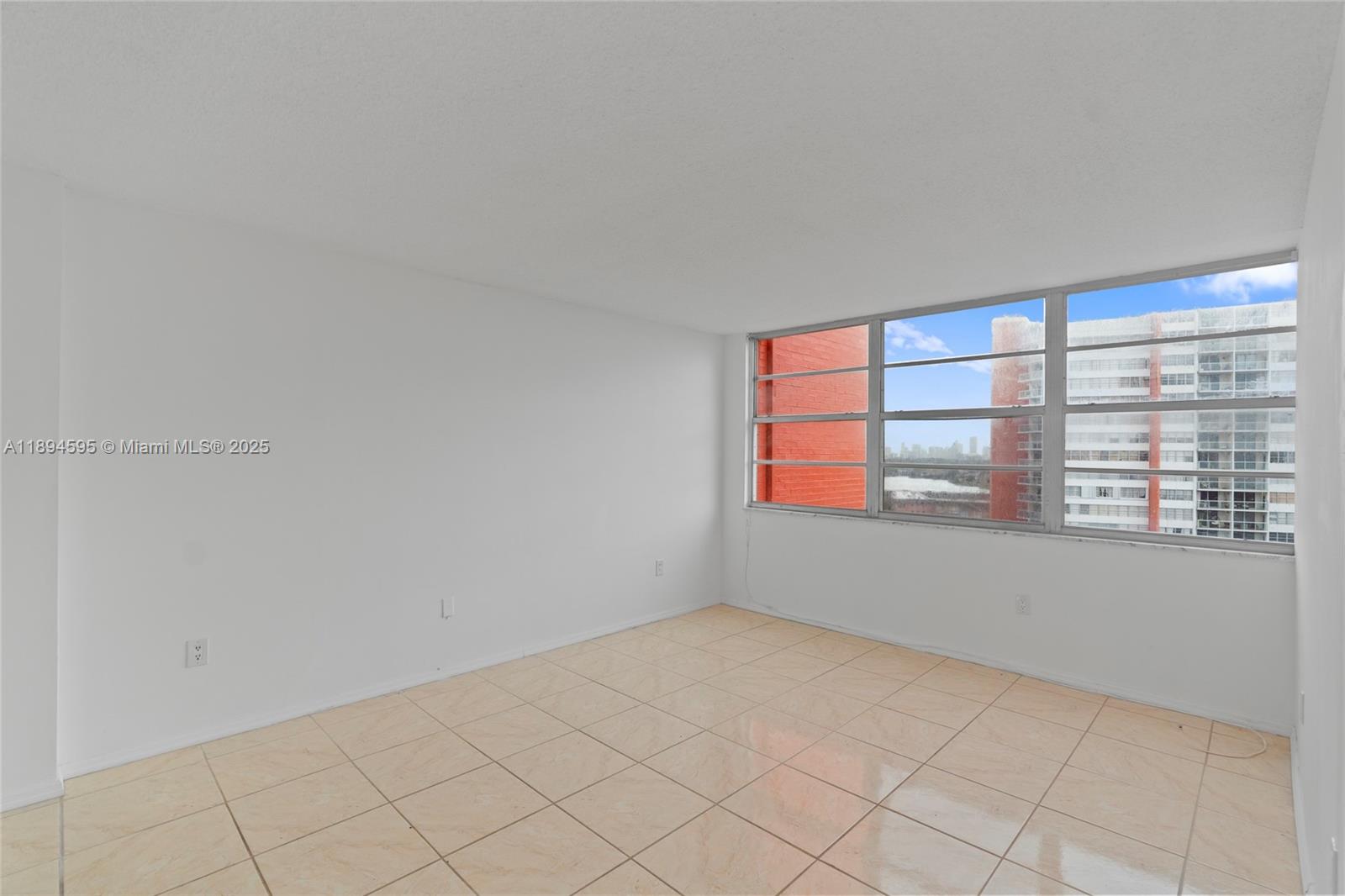BUCKLEY TOWERS CONDO - EA - Residential Lease