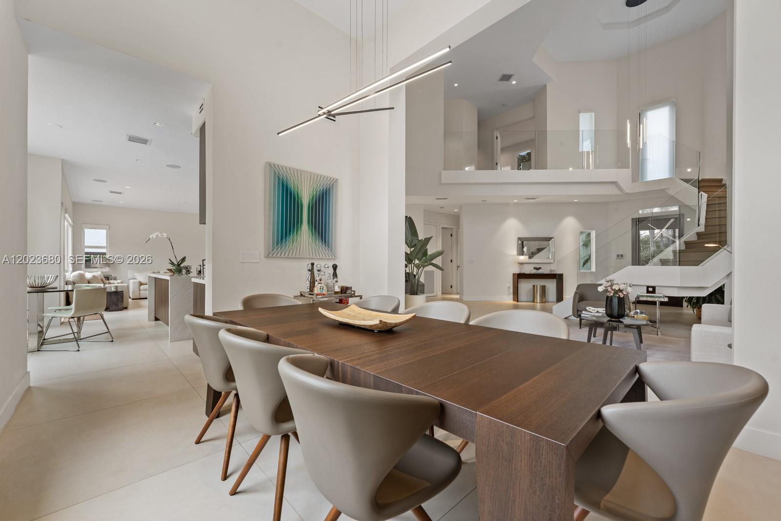 DORAL ISLES VENETIA - Residential