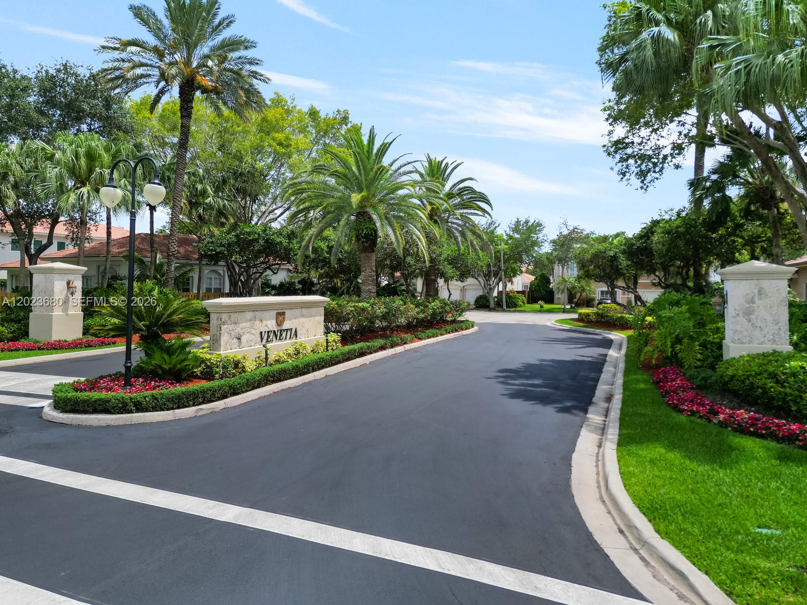 DORAL ISLES VENETIA - Residential