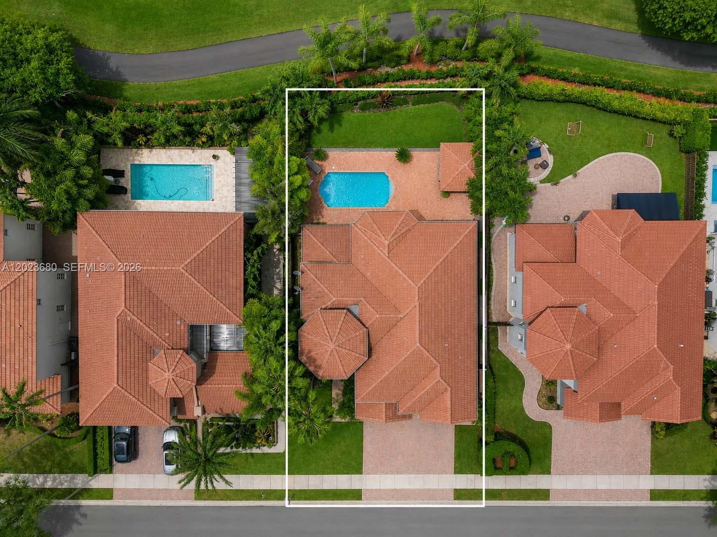 DORAL ISLES VENETIA - Residential