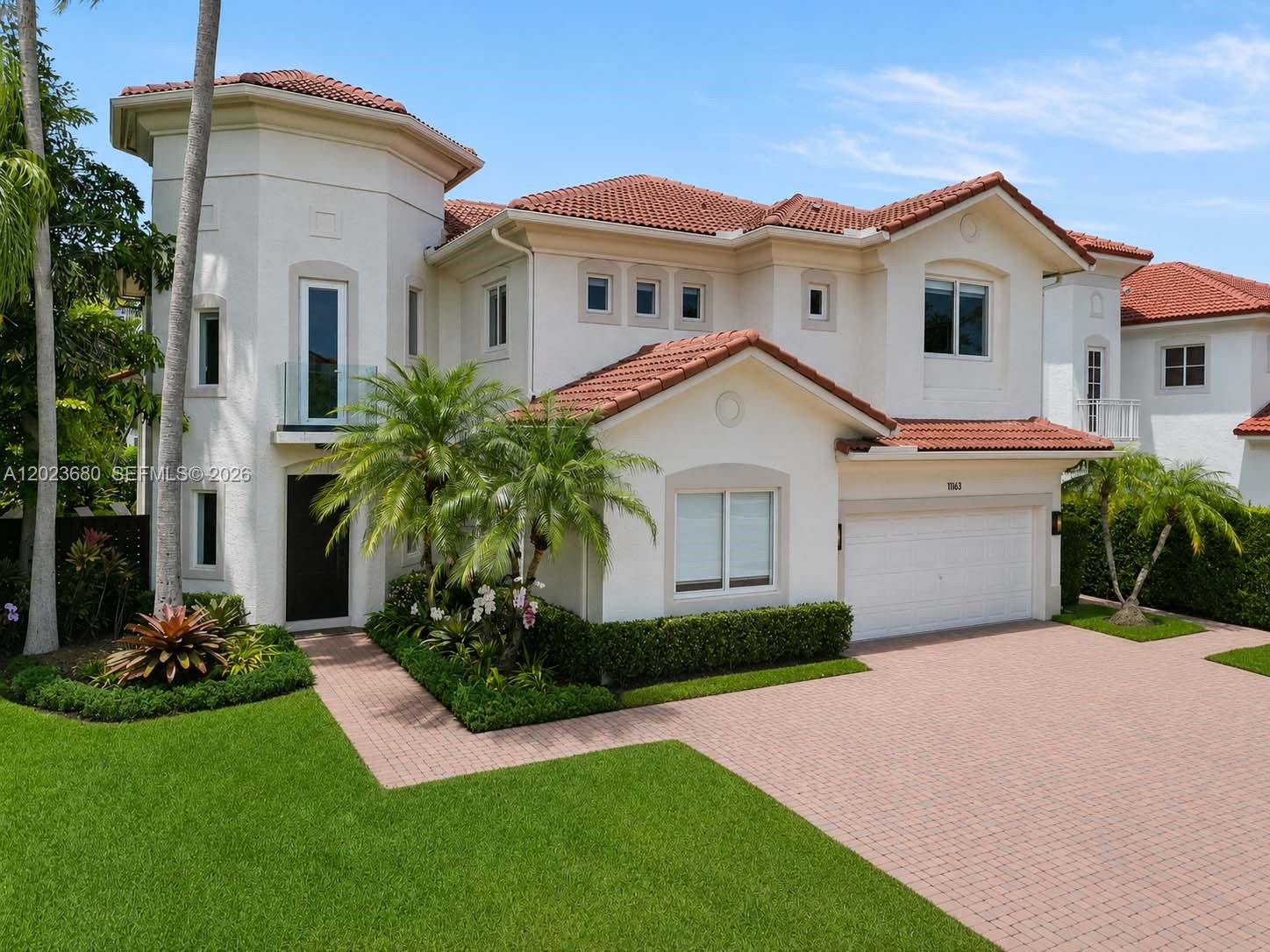 DORAL ISLES VENETIA - Residential