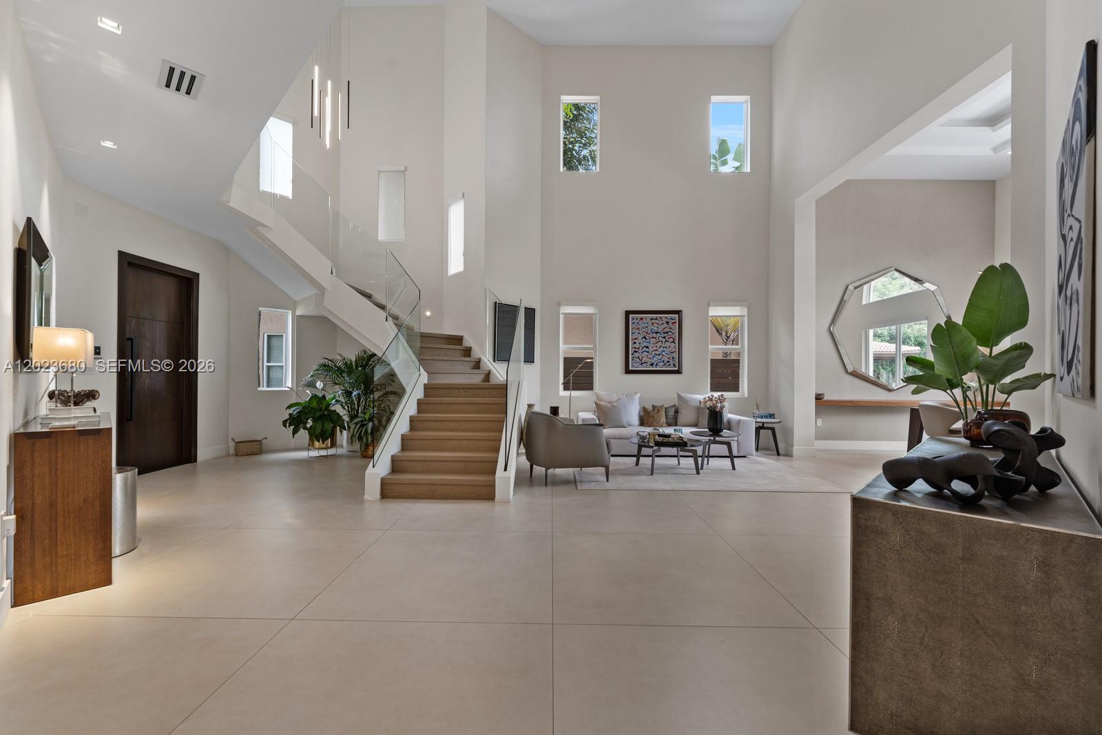 DORAL ISLES VENETIA - Residential