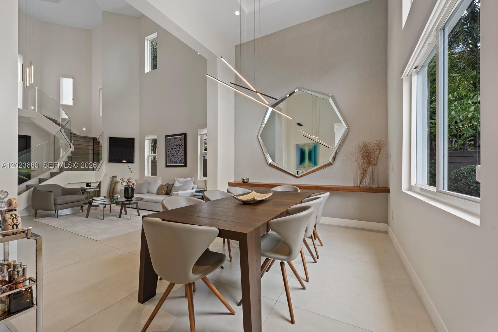 DORAL ISLES VENETIA - Residential