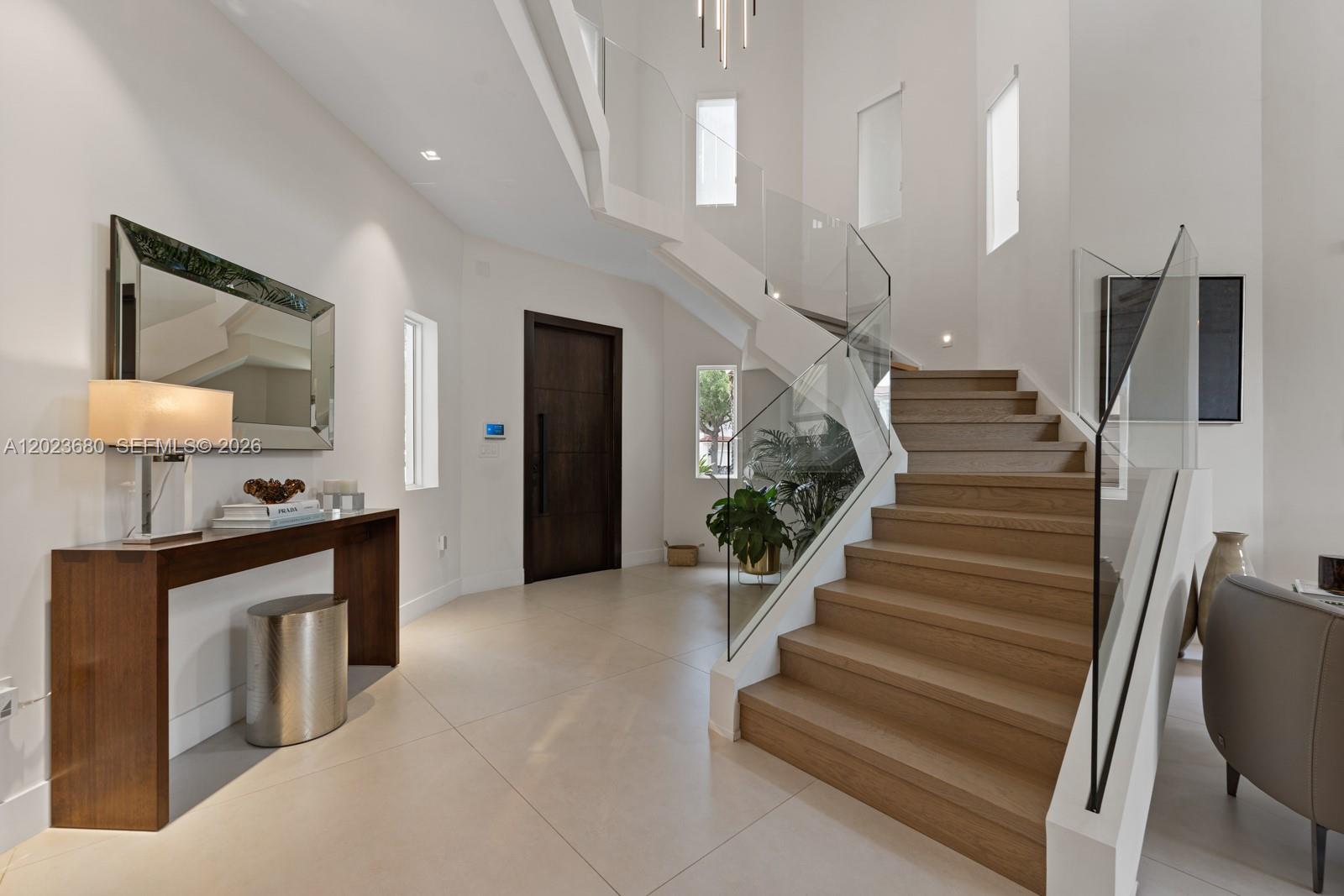 DORAL ISLES VENETIA - Residential