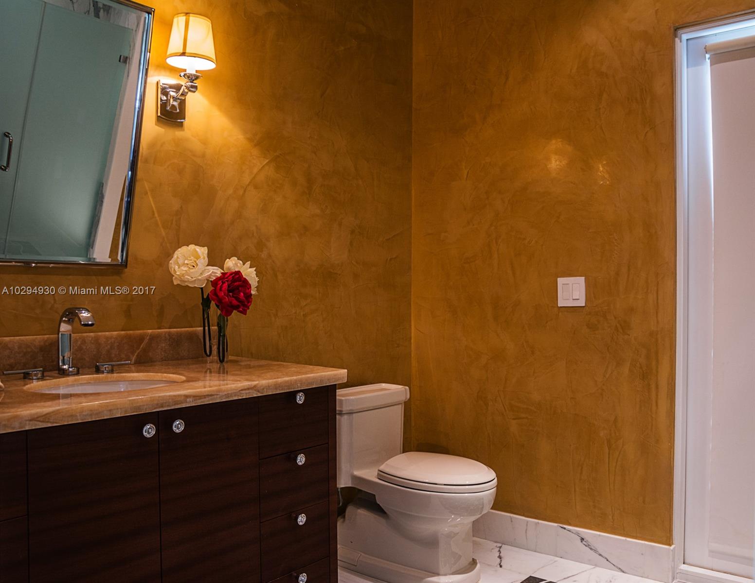 THE MOORINGS - Residential