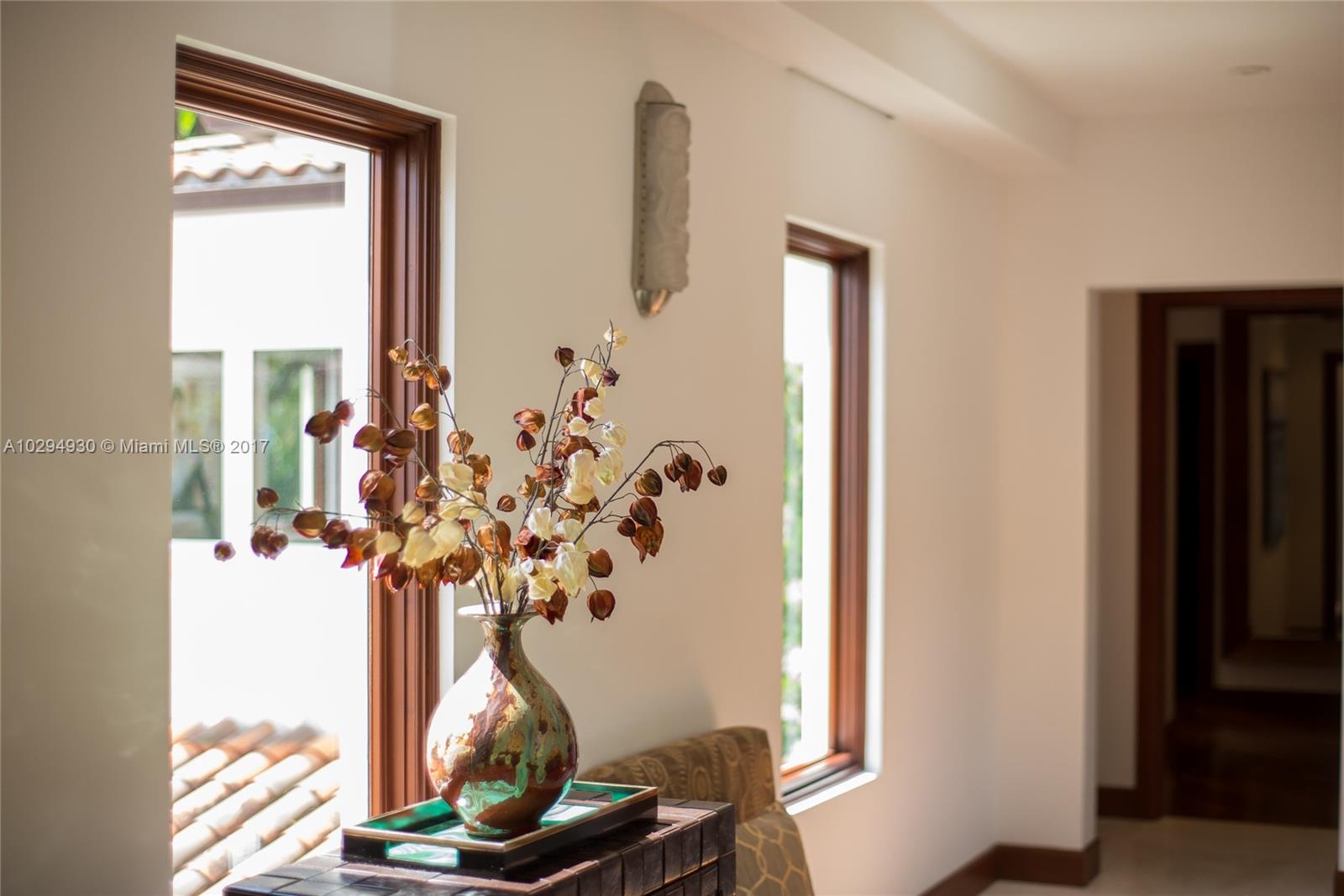 THE MOORINGS - Residential