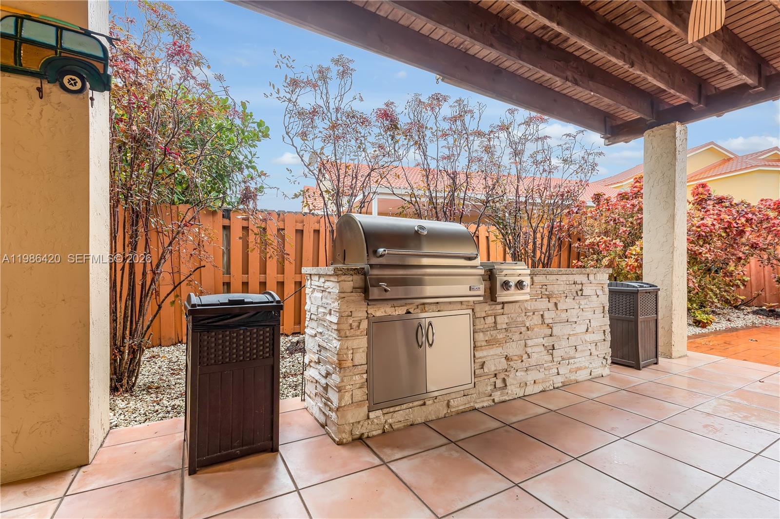 IMPERIAL GROUP - Residential