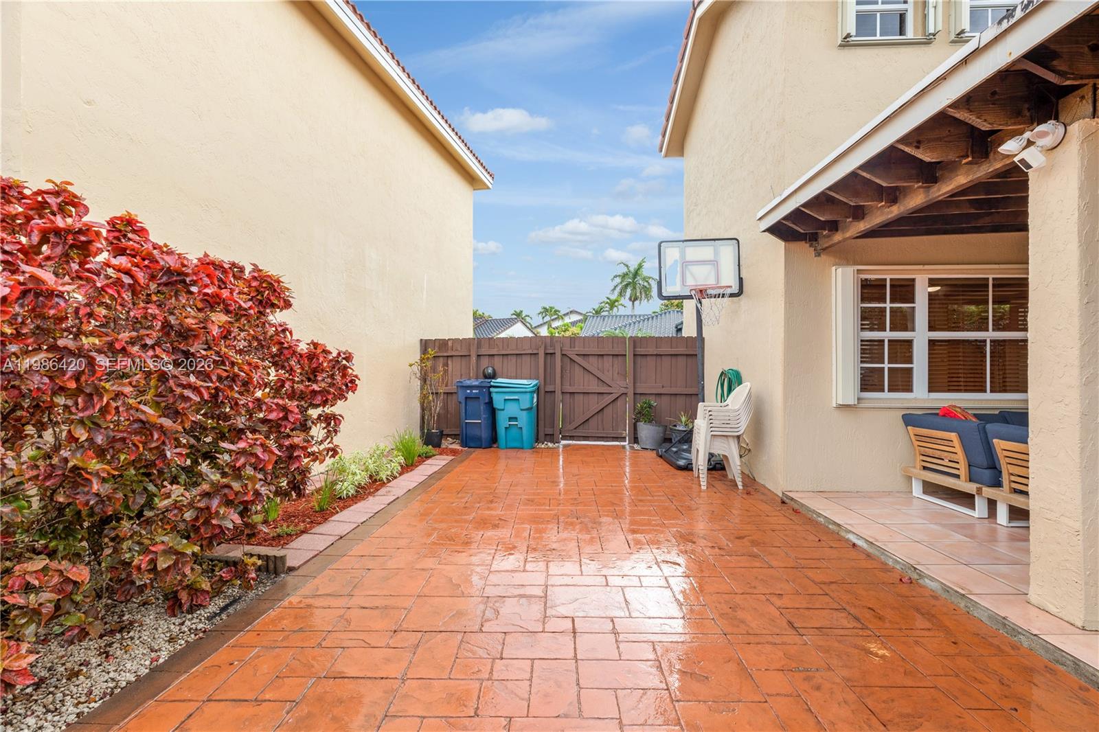 IMPERIAL GROUP - Residential