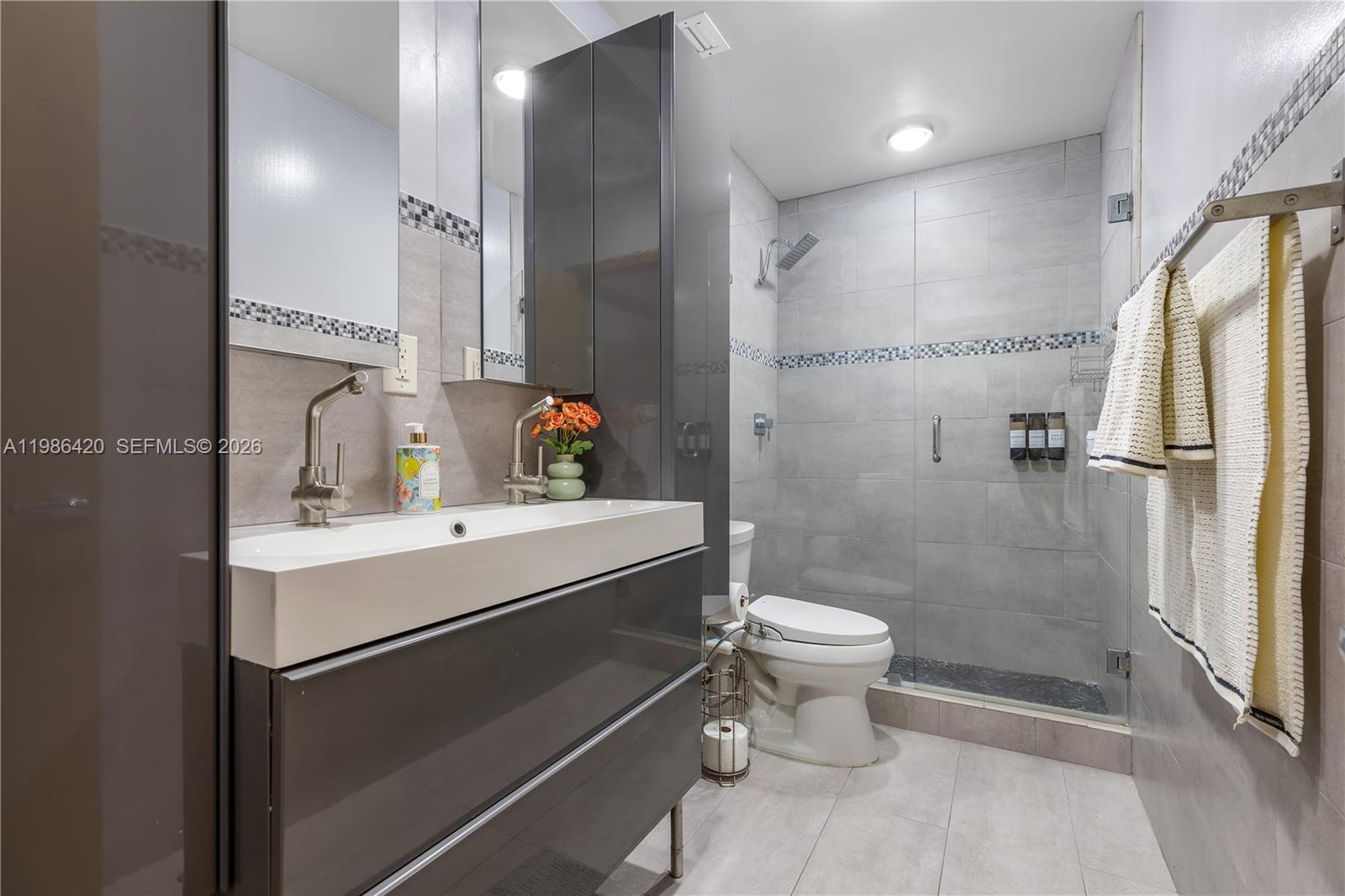 IMPERIAL GROUP - Residential